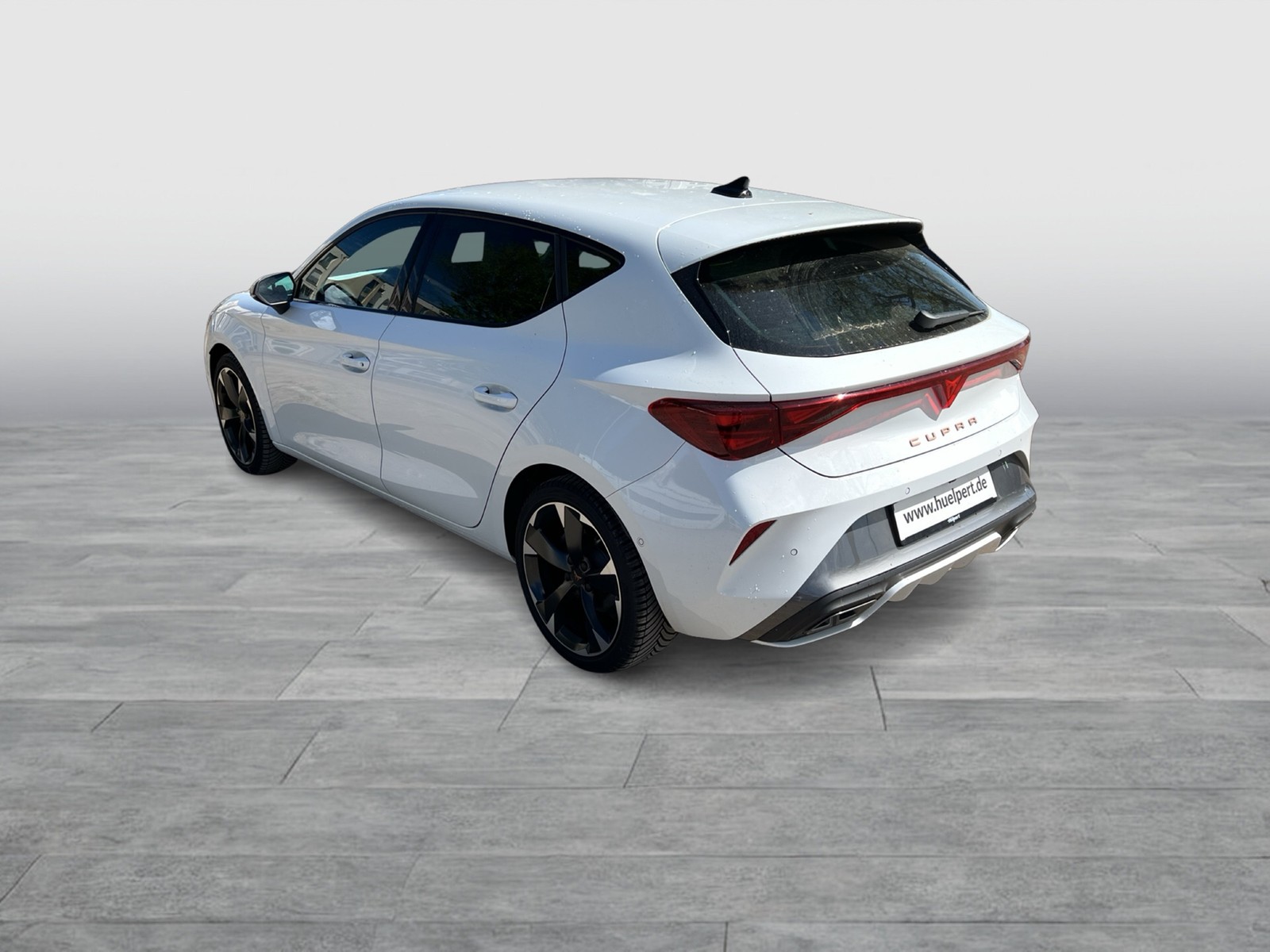 Cupra Leon 1.5 eTSI CAM ACC LM18 NAVI CARPLAY SITZHEIZ