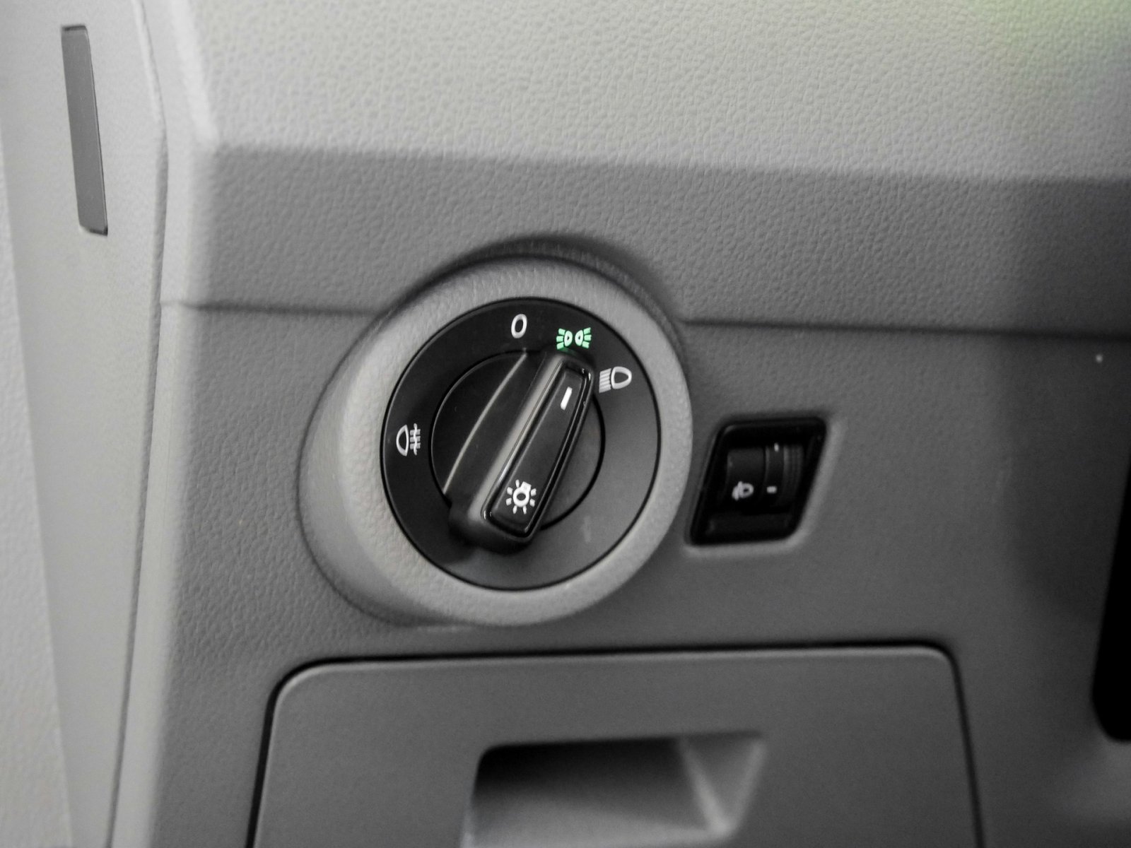 Volkswagen T6 Kombi T6.1 DSG 9-Sitzer CARPLAY KLIMA