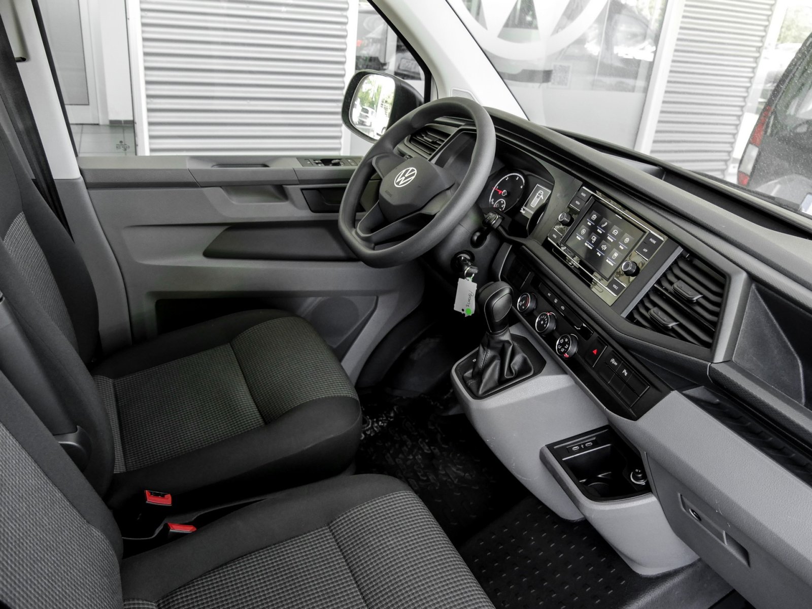 Volkswagen T6 Kombi T6.1 DSG 9-Sitzer CARPLAY KLIMA