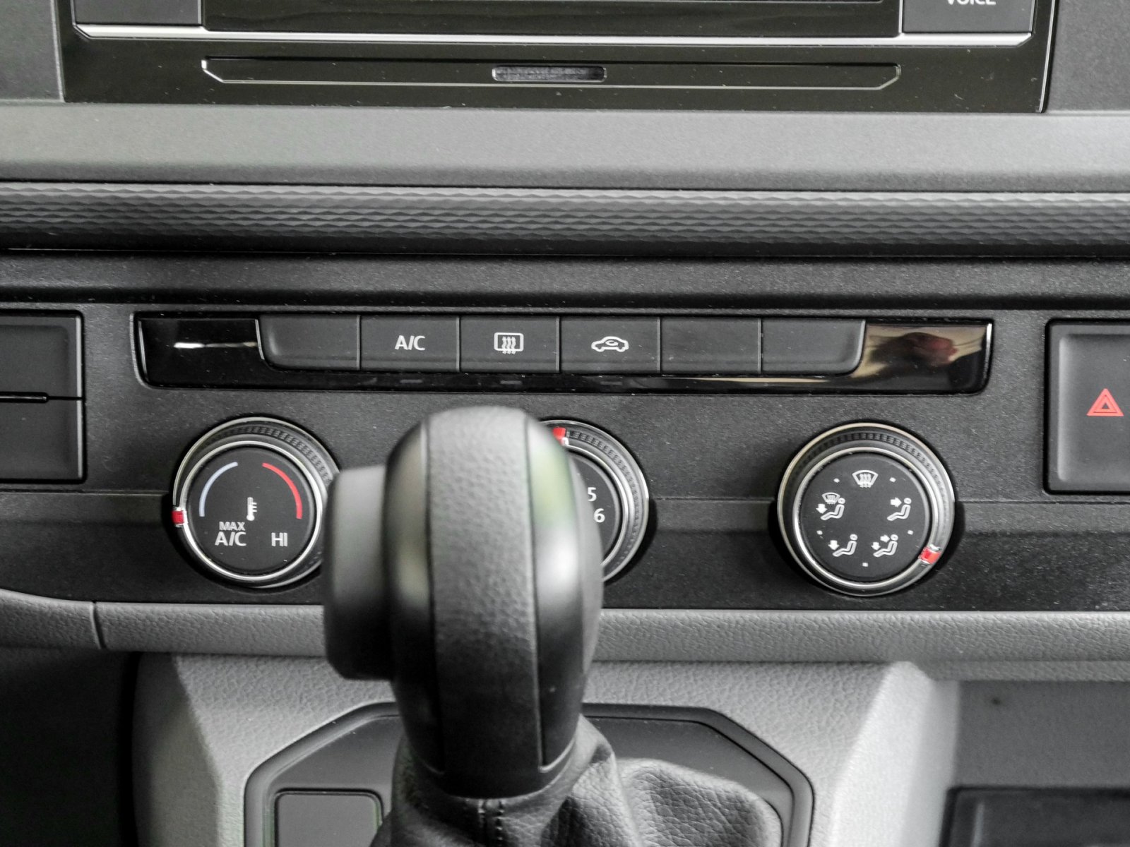 Volkswagen T6 Kombi T6.1 DSG 9-Sitzer CARPLAY KLIMA