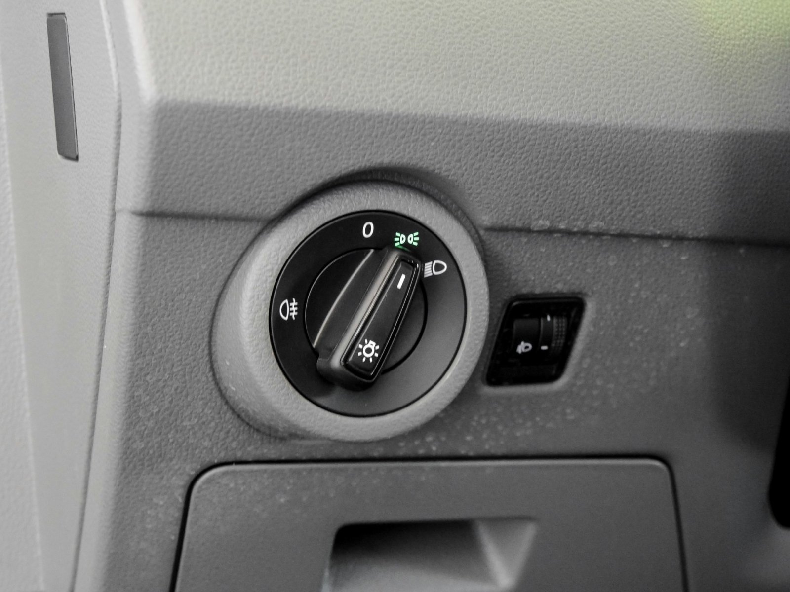 Volkswagen T6 Kombi T6.1 DSG 9-Sitzer CARPLAY KLIMA