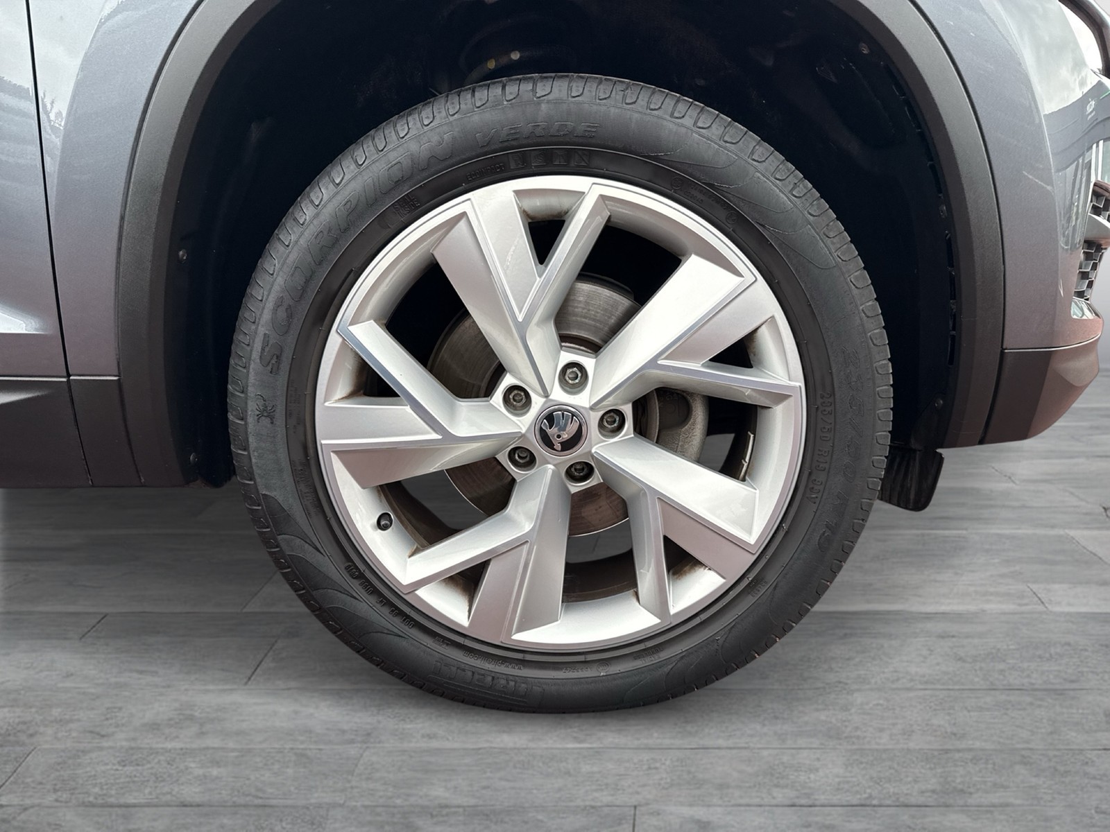Skoda Kodiaq 1.5 SOLEIL LEDER STANDHZ AHK KAMERA ALU19"