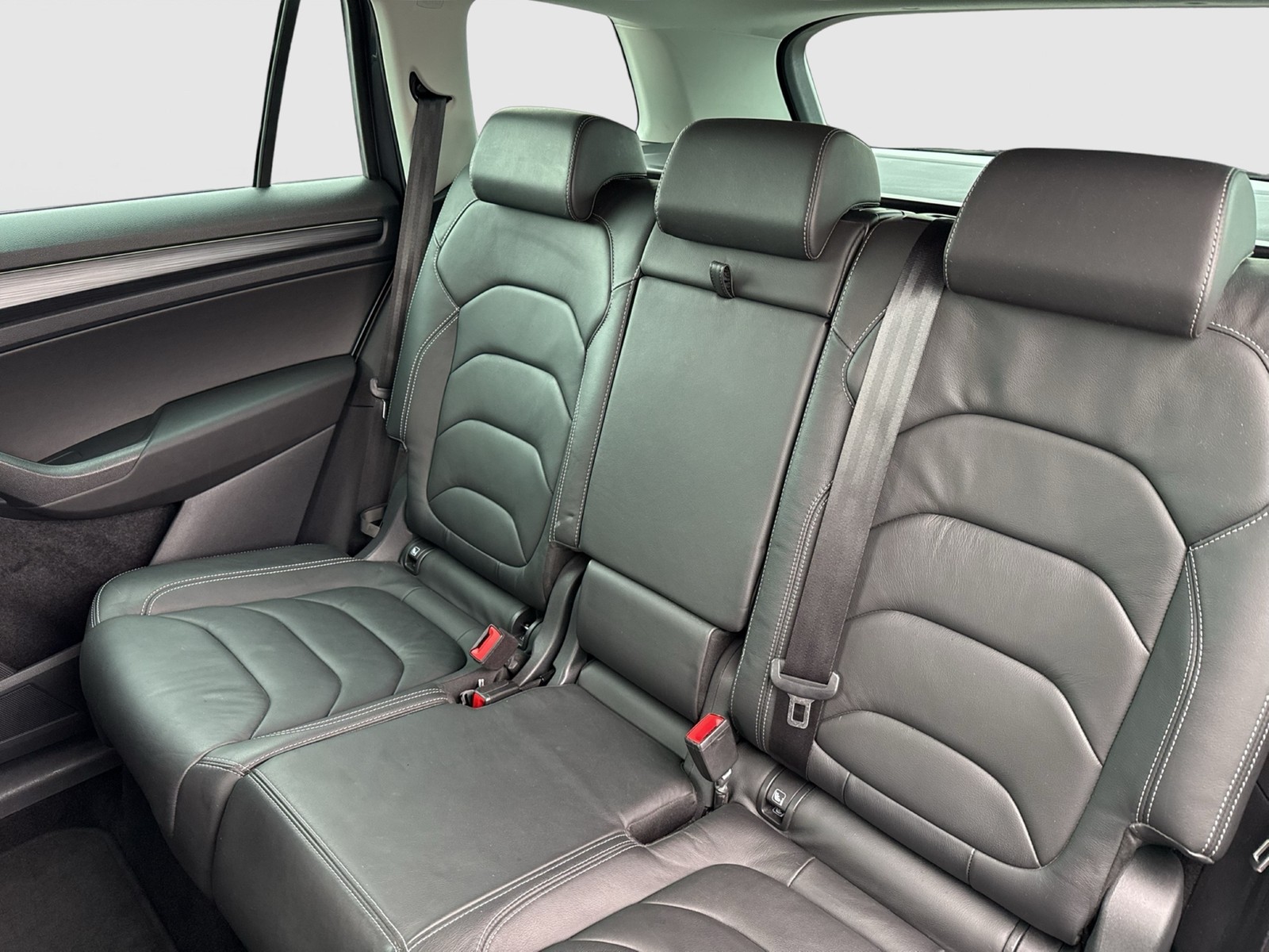 Skoda Kodiaq 1.5 SOLEIL LEDER STANDHZ AHK KAMERA ALU19"