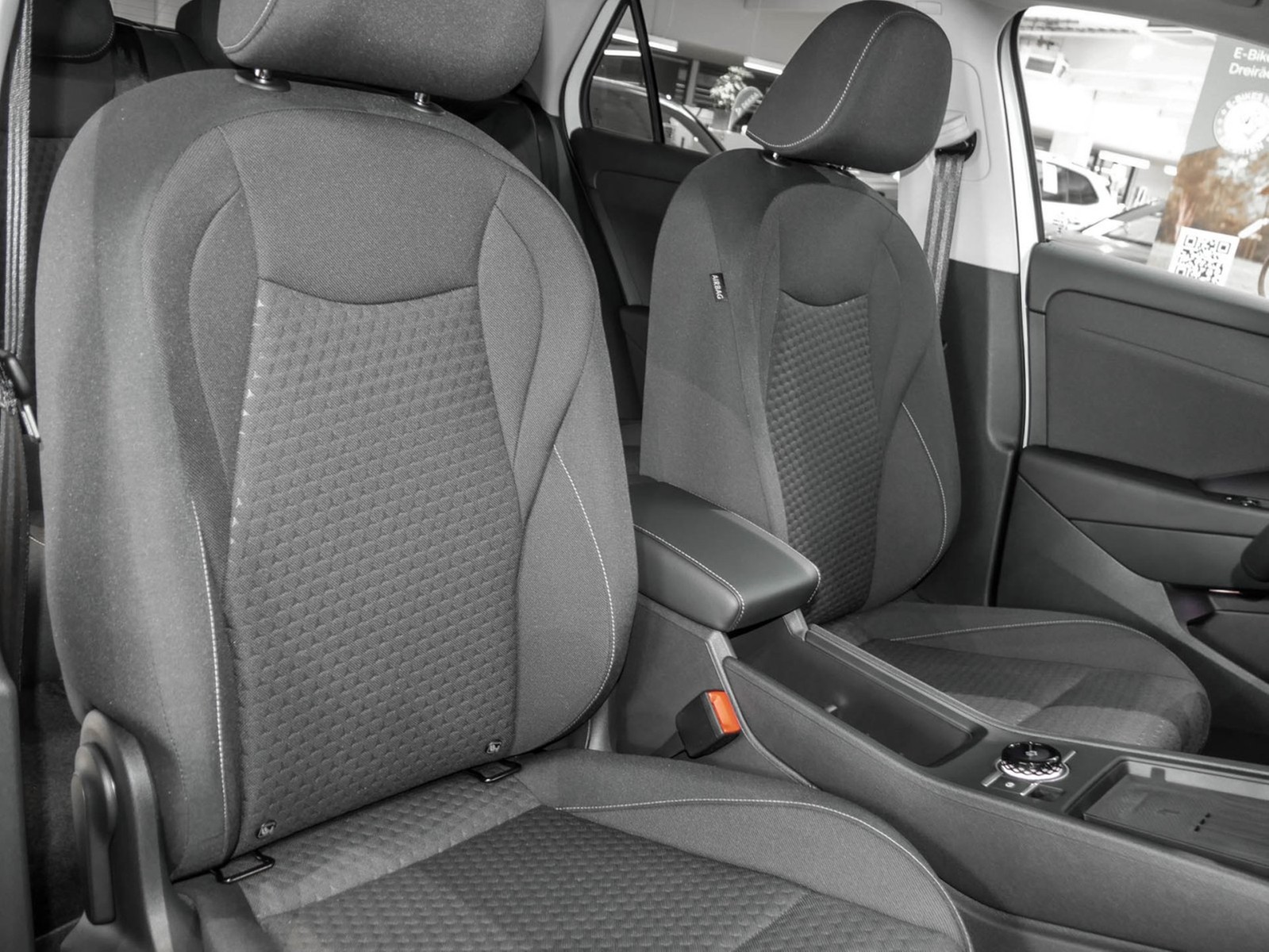 Volkswagen T-Roc 1.5 LIFE DSG NEUESMODELL