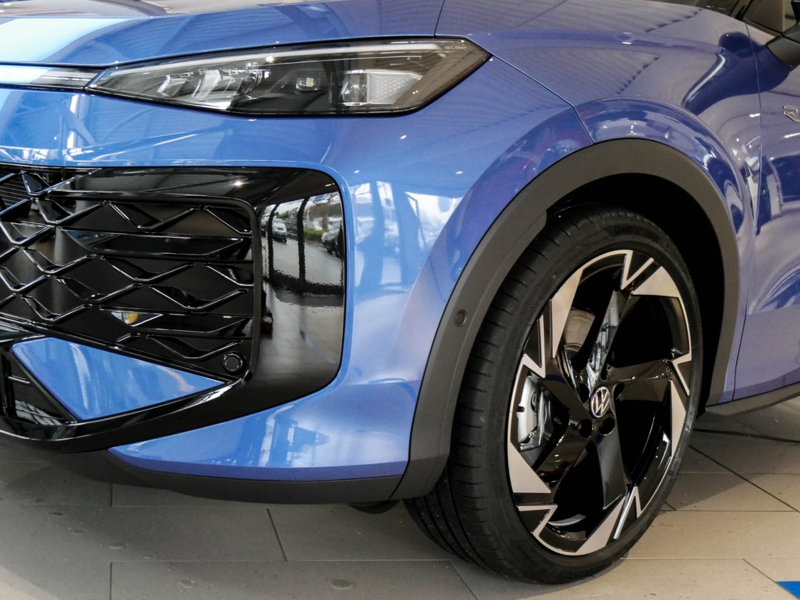 Volkswagen T-Roc 1.5 R-LINE DSG NEUESMODELL BLACKSTYLE LM20