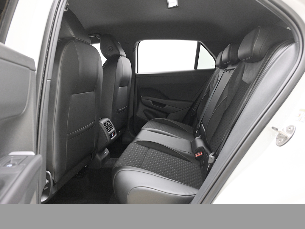 Volkswagen T-Roc 1.5 R-LINE DSG NEUESMODELL BLACKSTYLE LM20