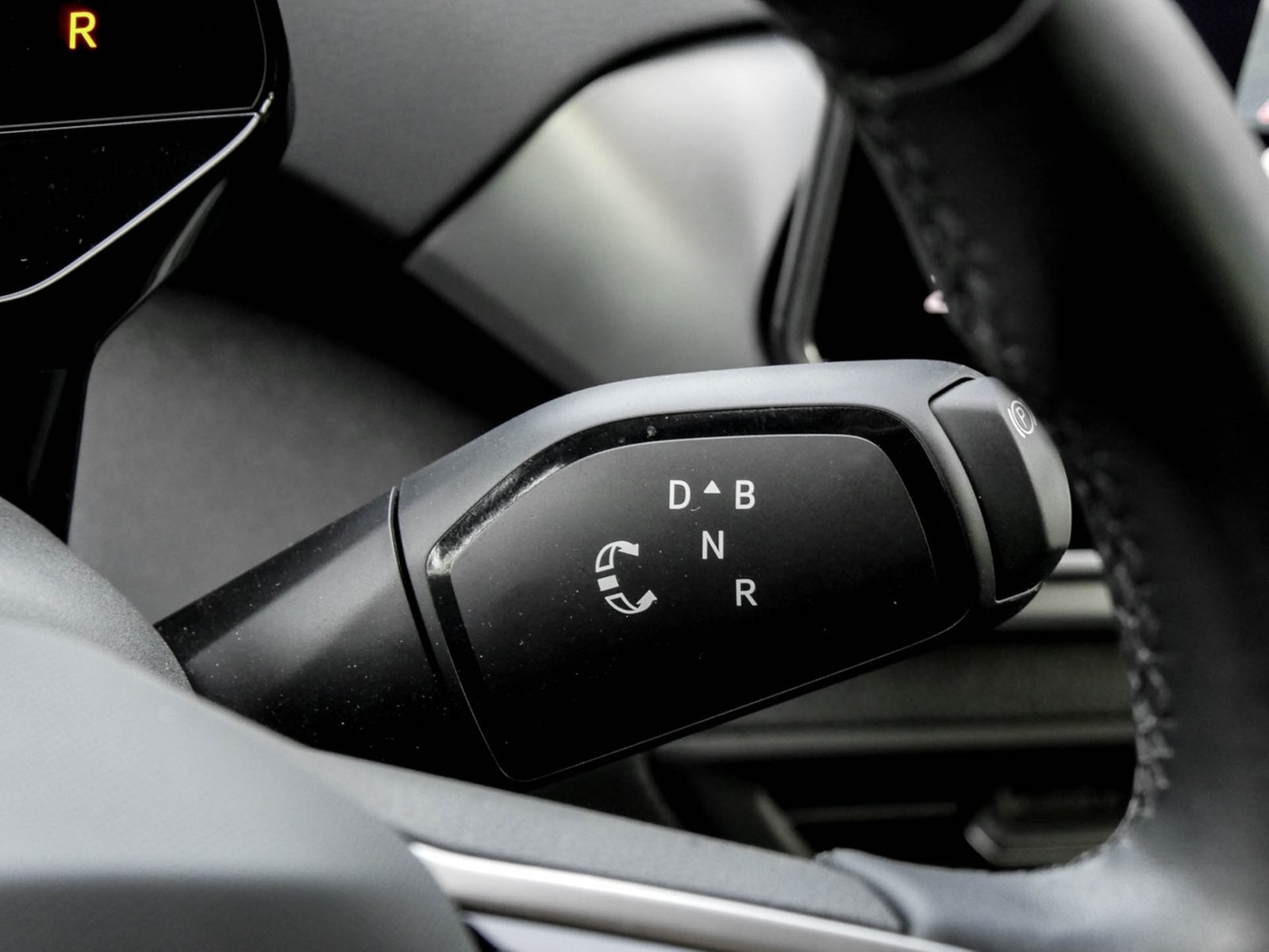 Volkswagen ID.4 Pro MOVE WÄRMEPUMPE CAM ACC LM19 E-KLAPPE