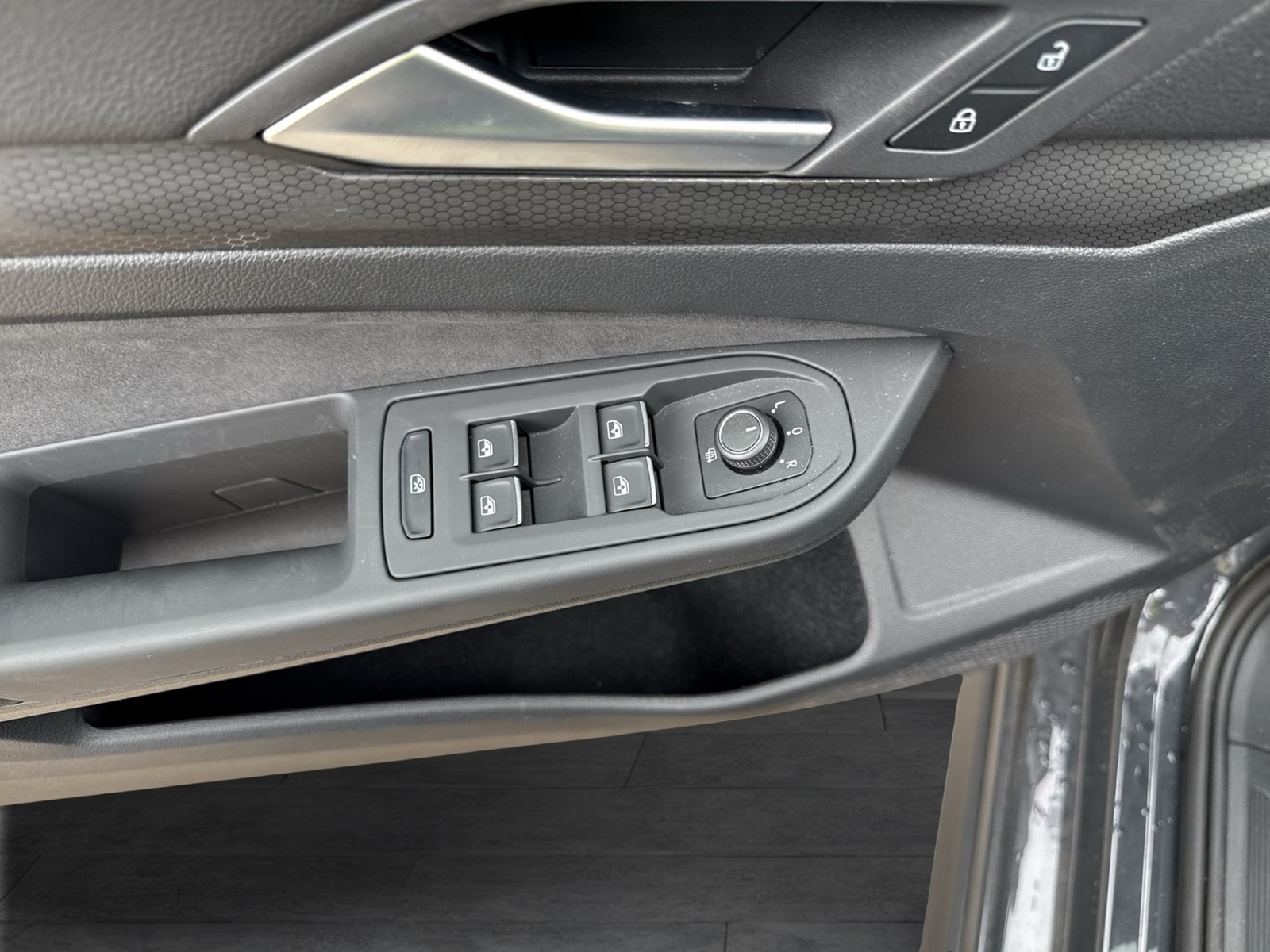 Volkswagen Golf 2.0 GTI LED+ CARPLAY SITZHEIZUNG
