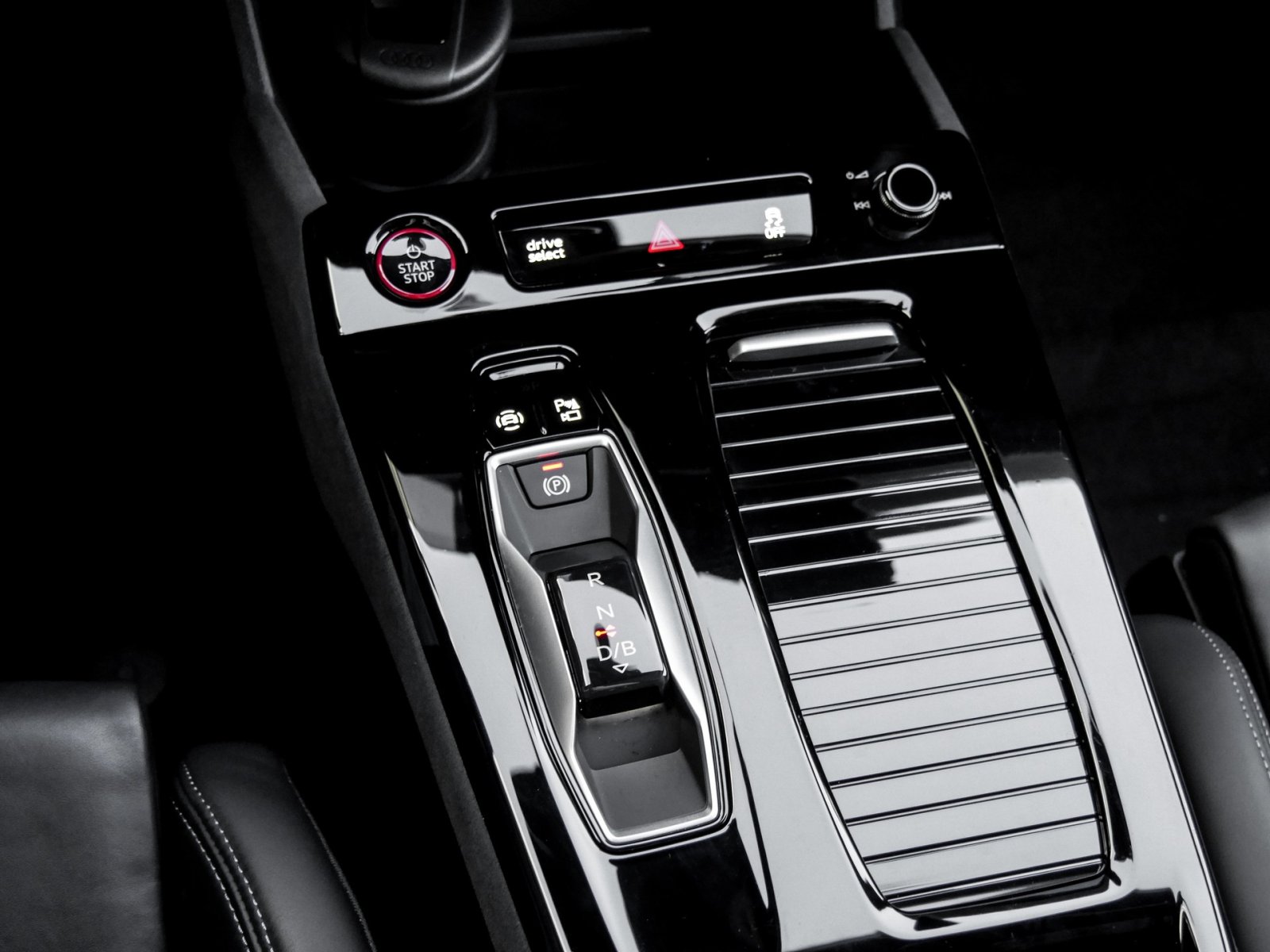 Audi SQ6 e-tron quattro B&O 360CAM ALU20 eKLAPPE NAVI