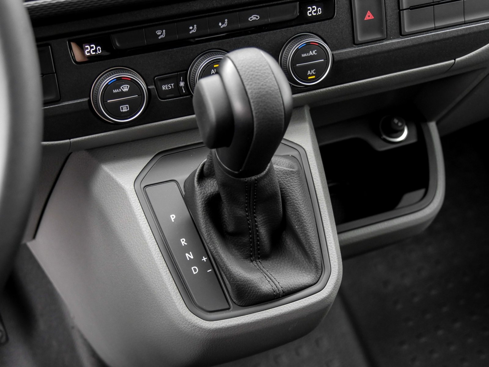 Volkswagen T6 Caravelle 2.0 T6.1 STANDHZ. CAM ACC NAVI ALU