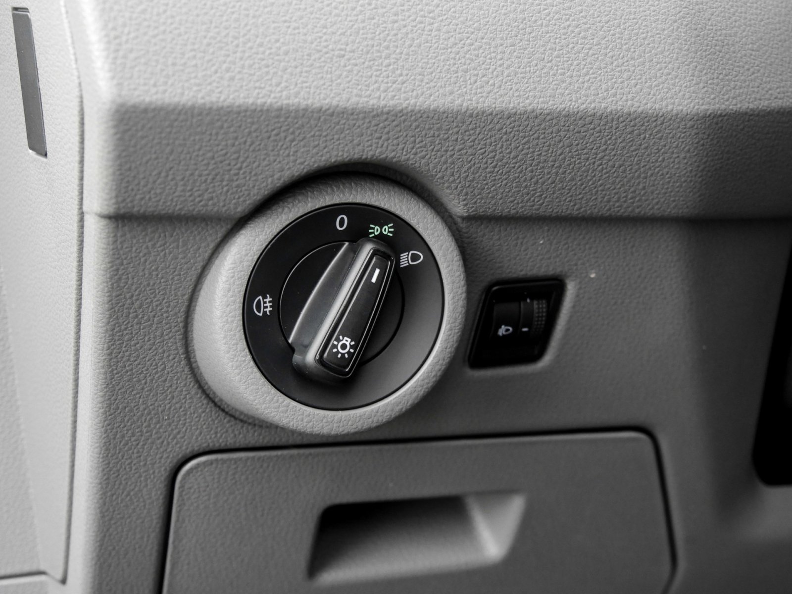 Volkswagen T6 Caravelle 2.0 T6.1 STANDHZ. CAM ACC NAVI ALU