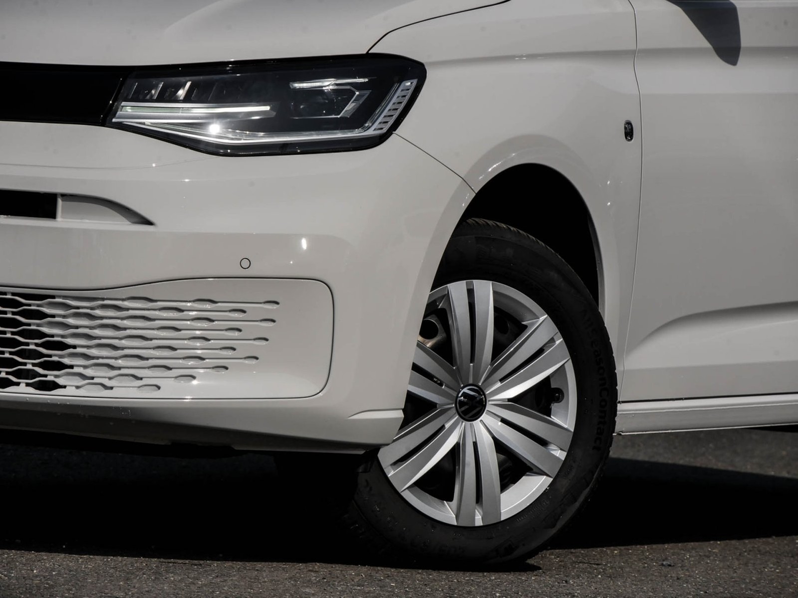 Volkswagen Caddy Maxi 2.0 Cargo AHK NAVI LED EINPARKHILFE