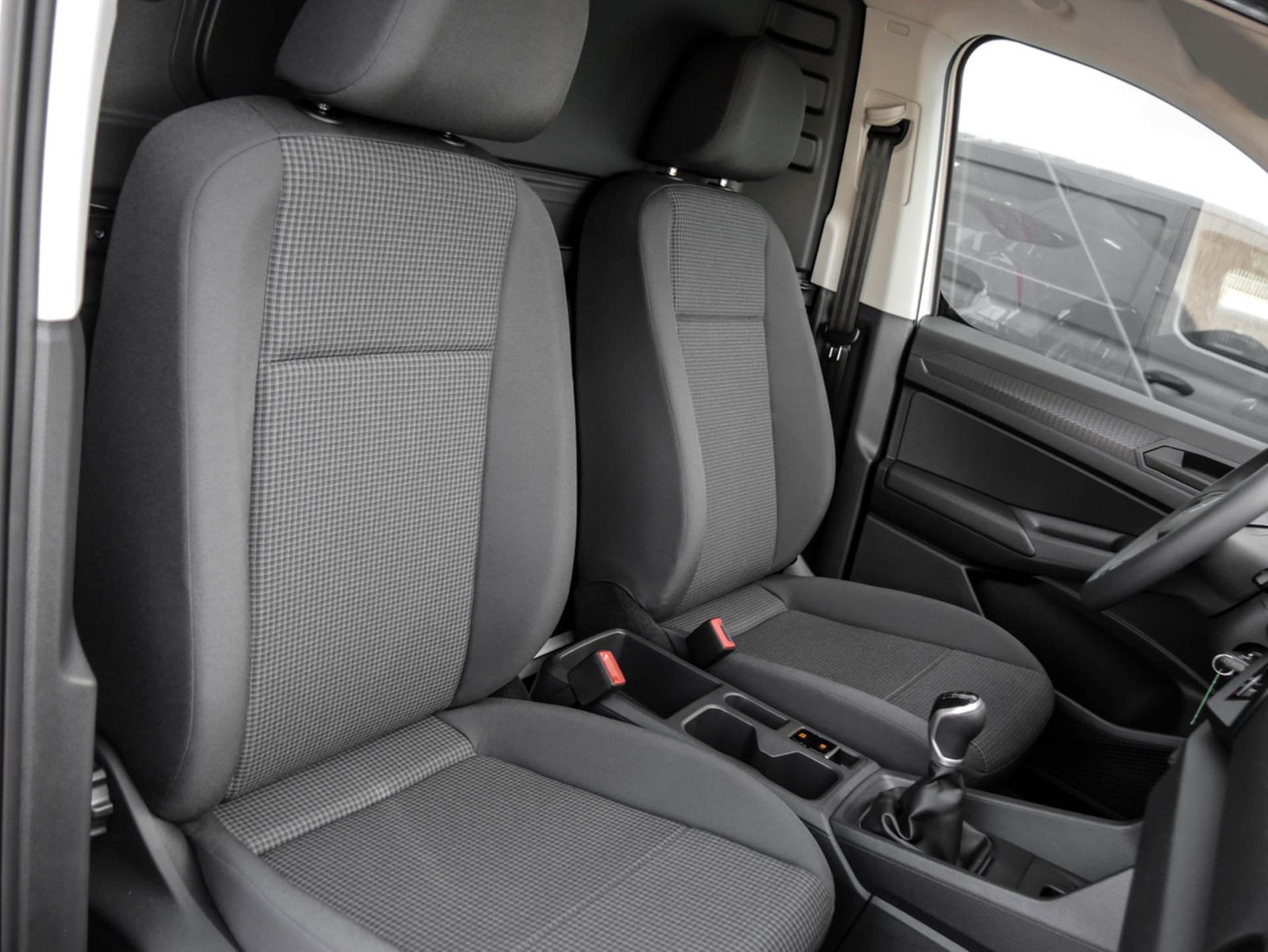 Volkswagen Caddy Maxi 2.0 Cargo AHK NAVI LED EINPARKHILFE