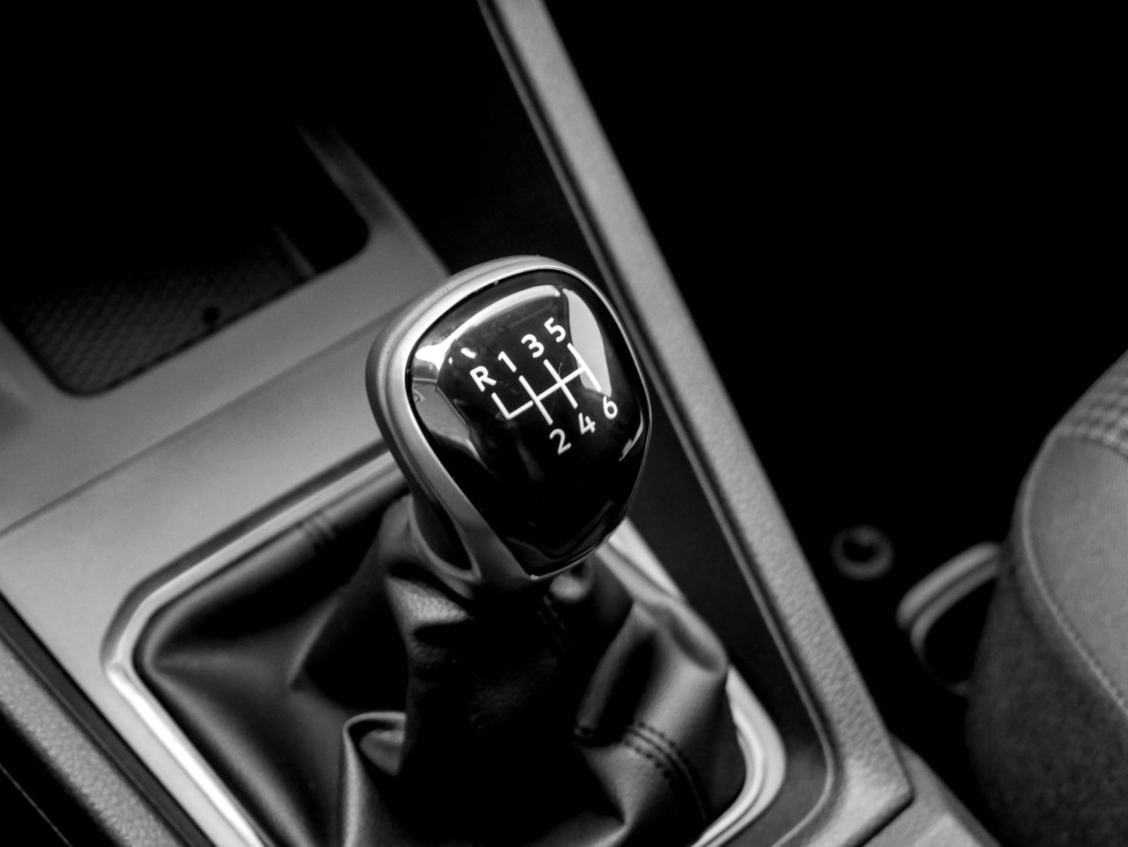 Volkswagen Caddy Maxi 2.0 Cargo AHK NAVI LED EINPARKHILFE