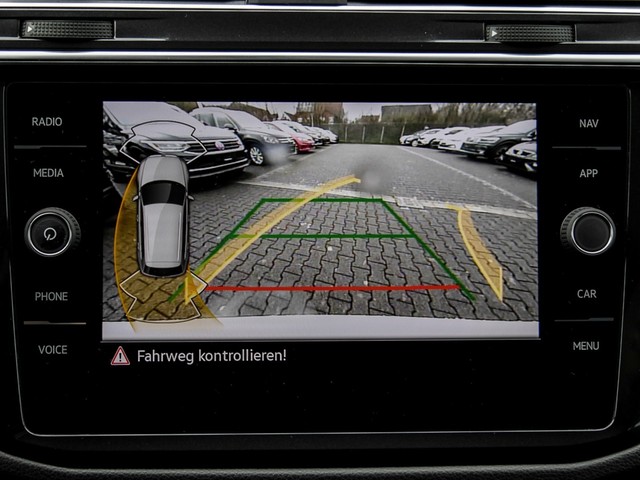Volkswagen Tiguan 1.5 ACTIVE KAMERA ACC ALU18 NAVI