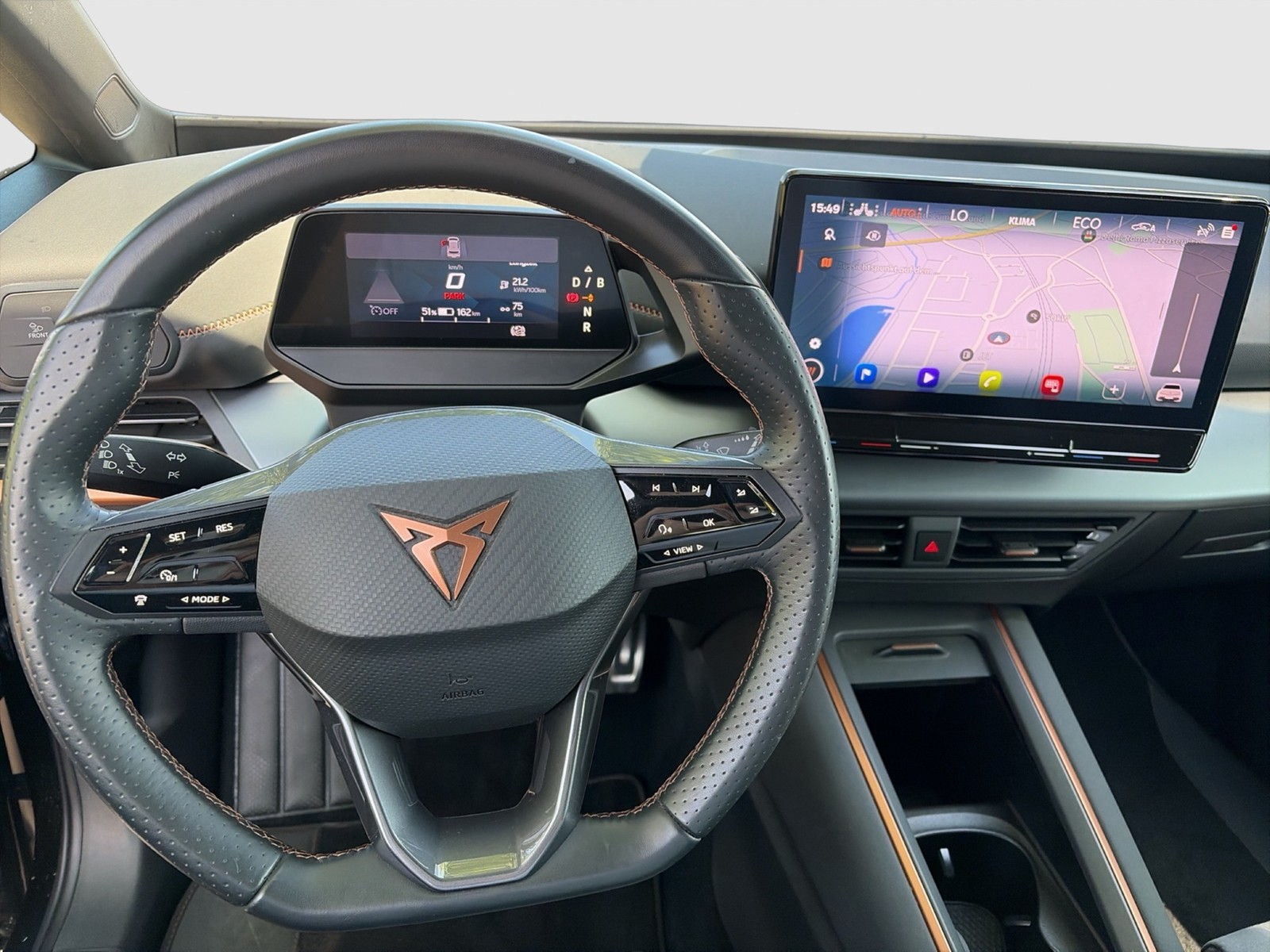Cupra Born EDITION DYNAMIC CAM ACC LM19 NAVI SITZHEIZ.