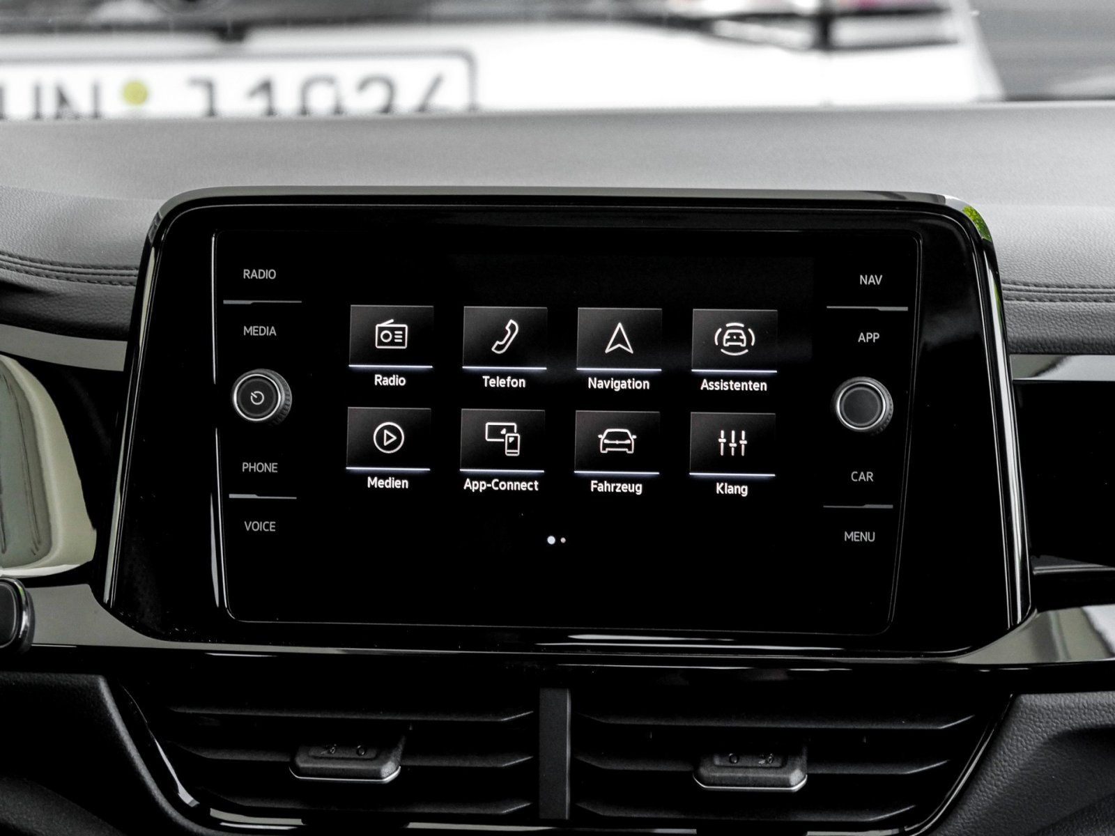 Volkswagen T-Roc 1.5 R-LINE BLACK STYLE PANO AHK CAM LM19