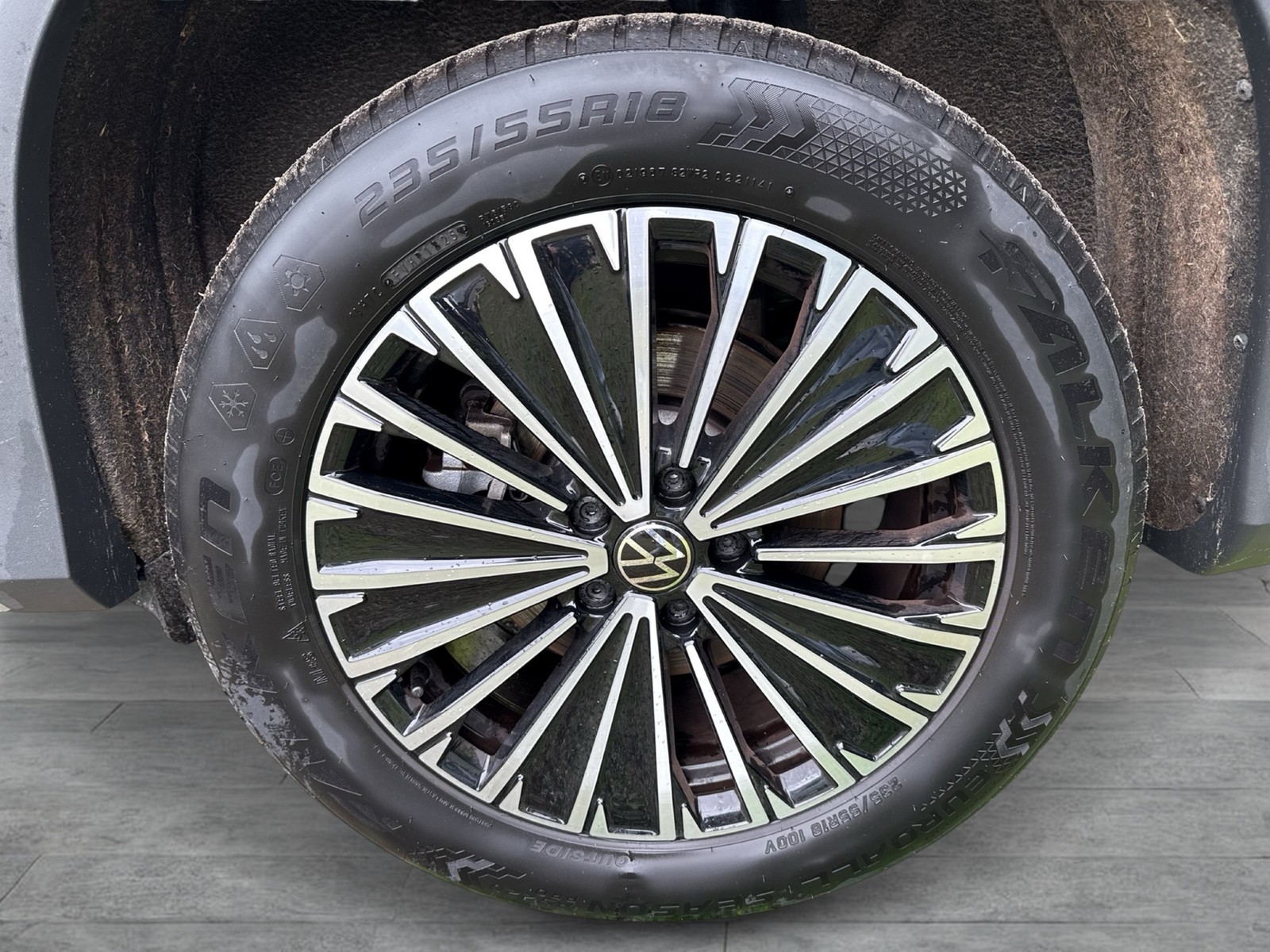 Volkswagen Tayron 1.5 HYBRID ELEGANCE 360°CAM ACC LM18 NAVI