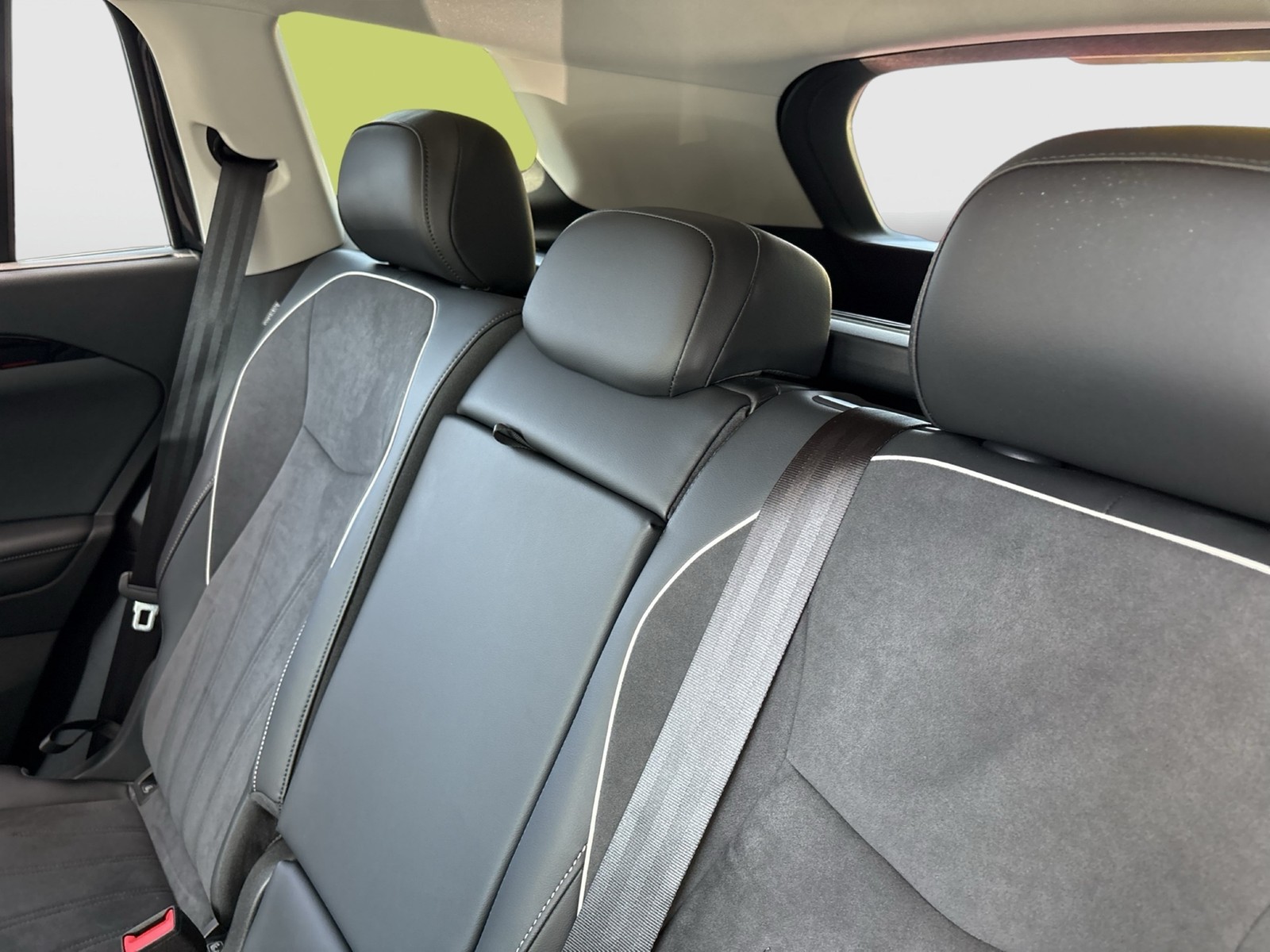 Volkswagen Tayron 1.5 HYBRID ELEGANCE 360°CAM ACC LM18 NAVI