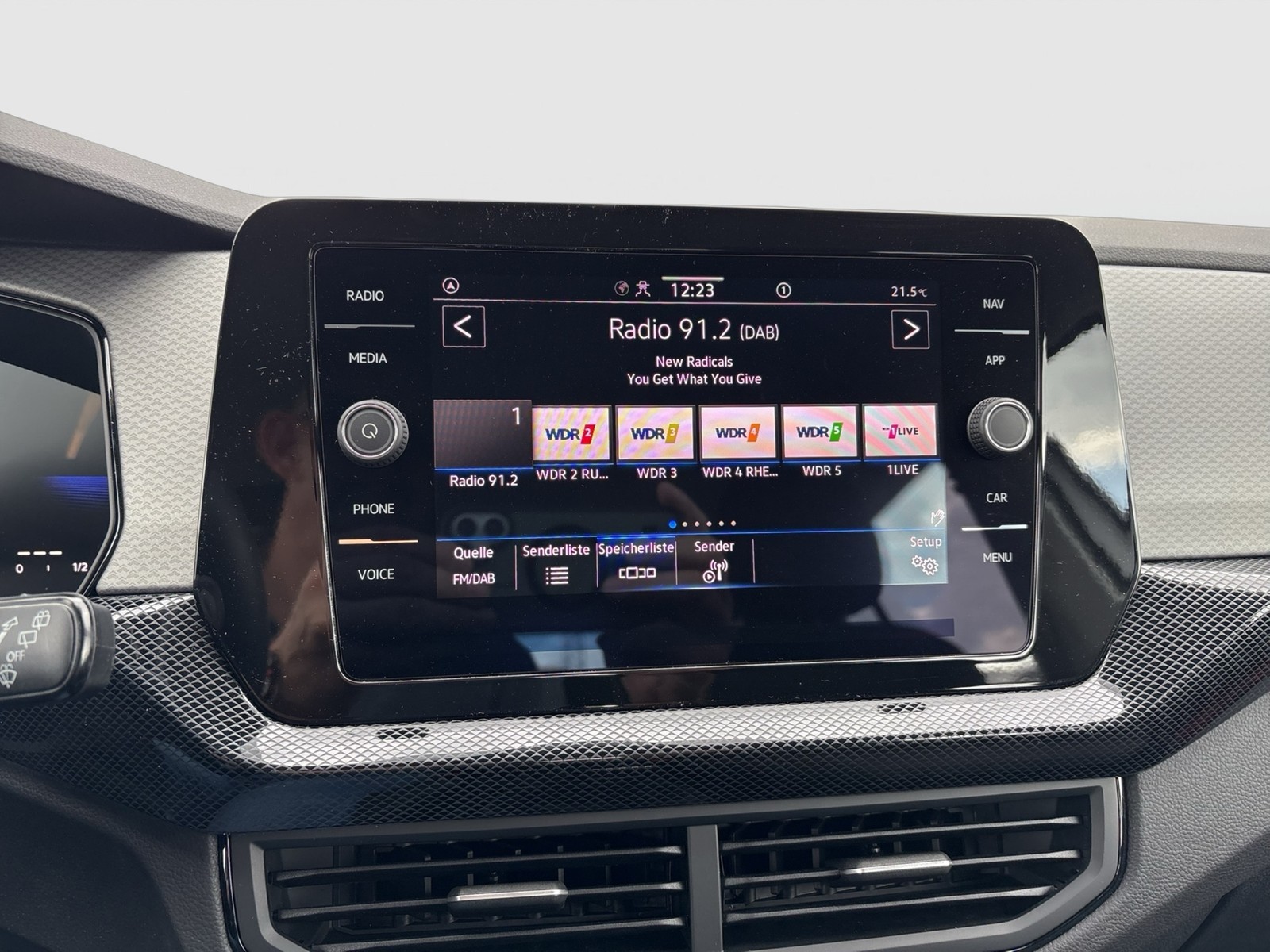Volkswagen T-Cross 1.0 LIFE ACC NAVI ALU CARPLAY SITZHEIZ.