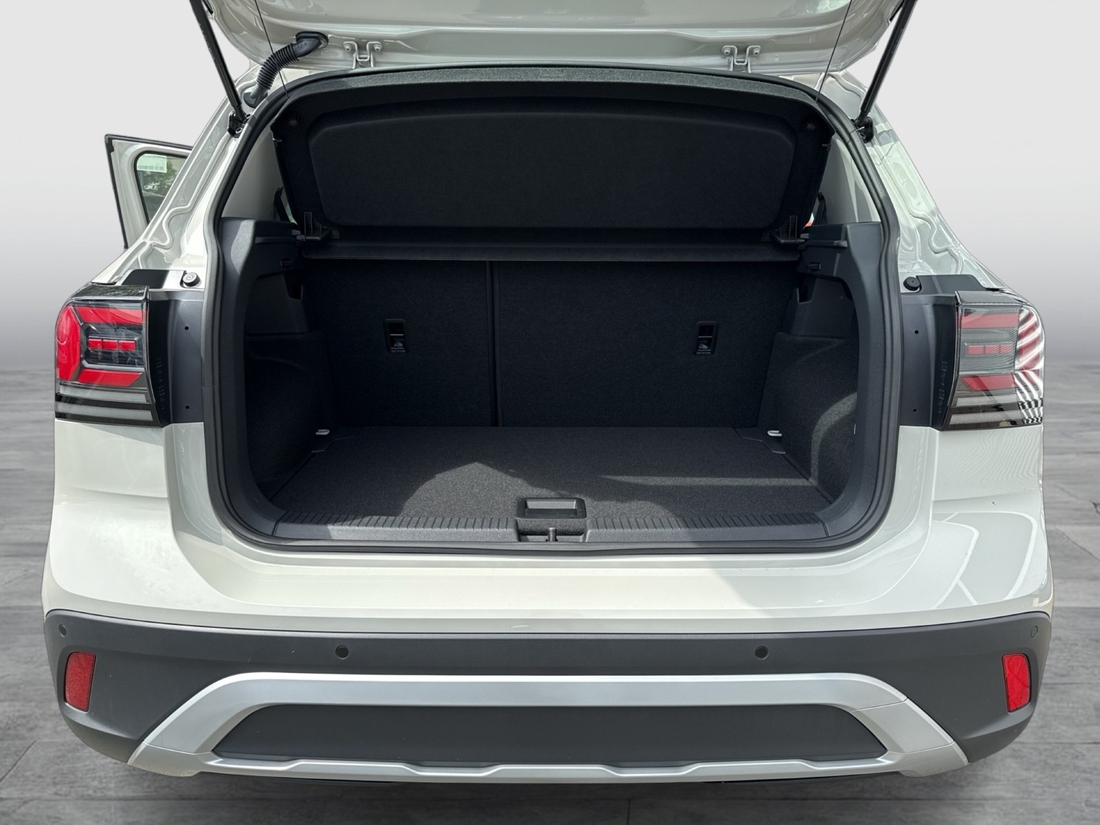 Volkswagen T-Cross 1.0 LIFE ACC LM17 NAVI CARPLAY SITZHEIZ.
