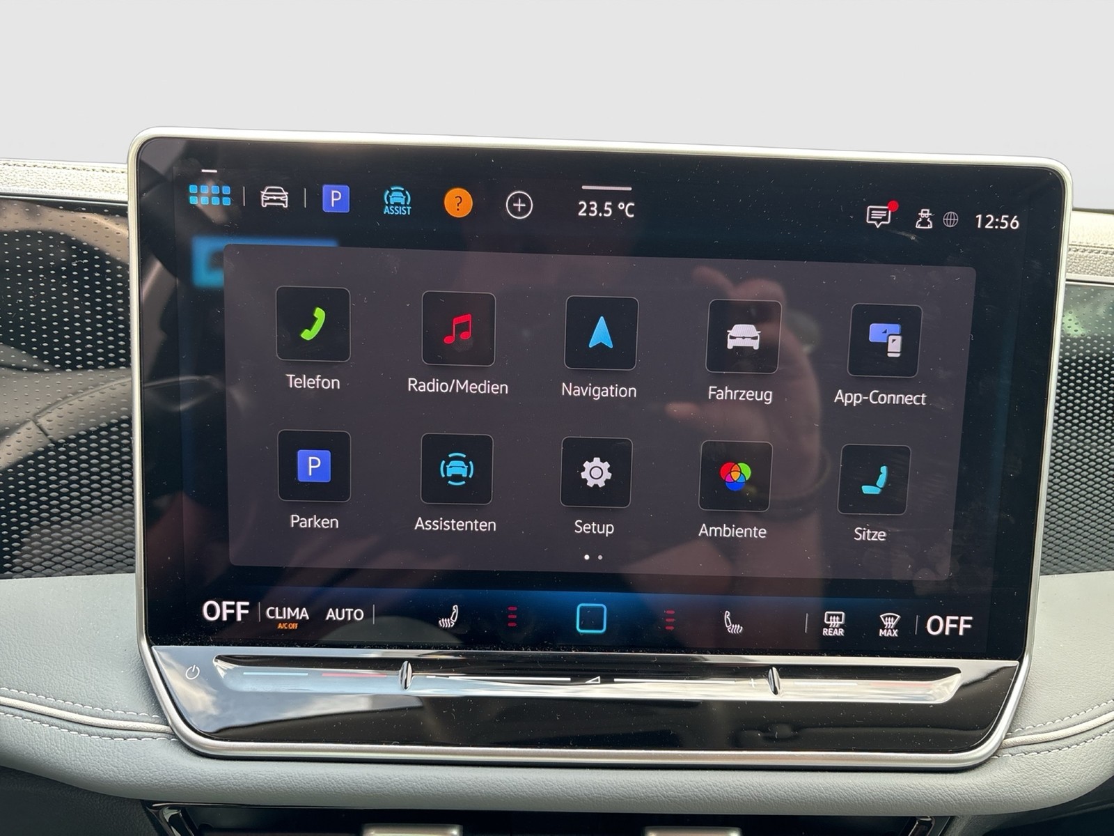 Volkswagen Passat Variant 1.5 eTSI BUSINESS CAM ACC EKLAPPE