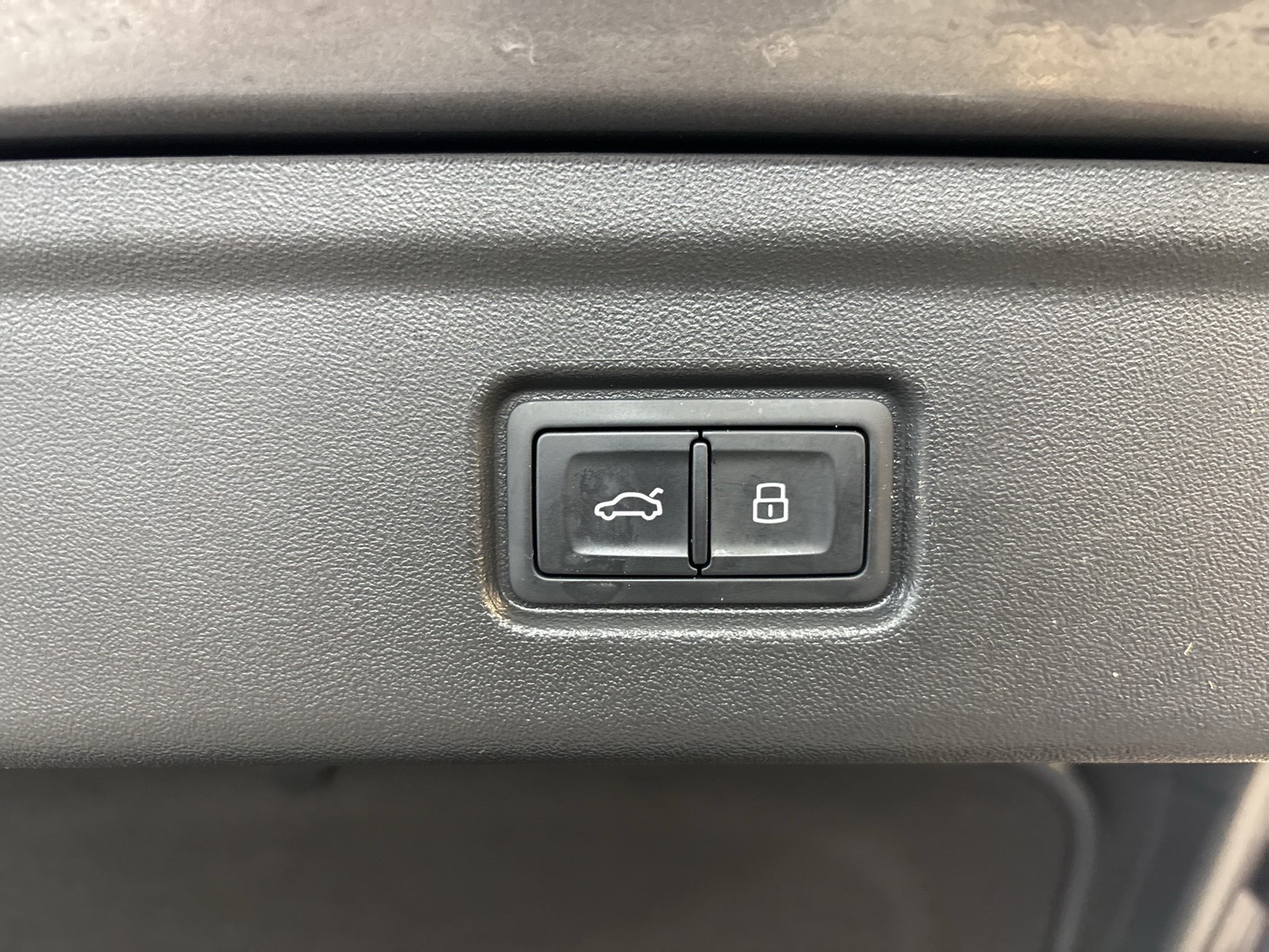 Audi A6 e-tron Sportback advanced TECH+ AHK ACC 20"