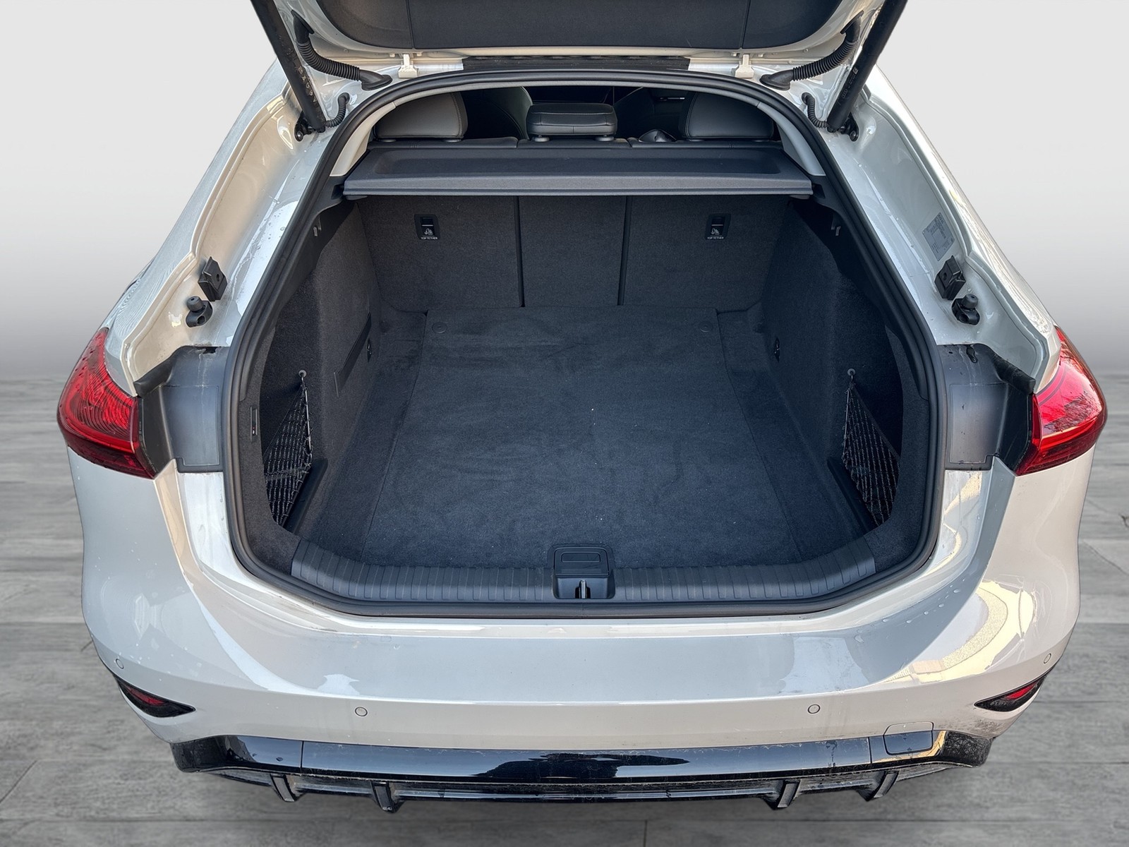 Audi A6 e-tron Sportback performance S LINE AHK 21"