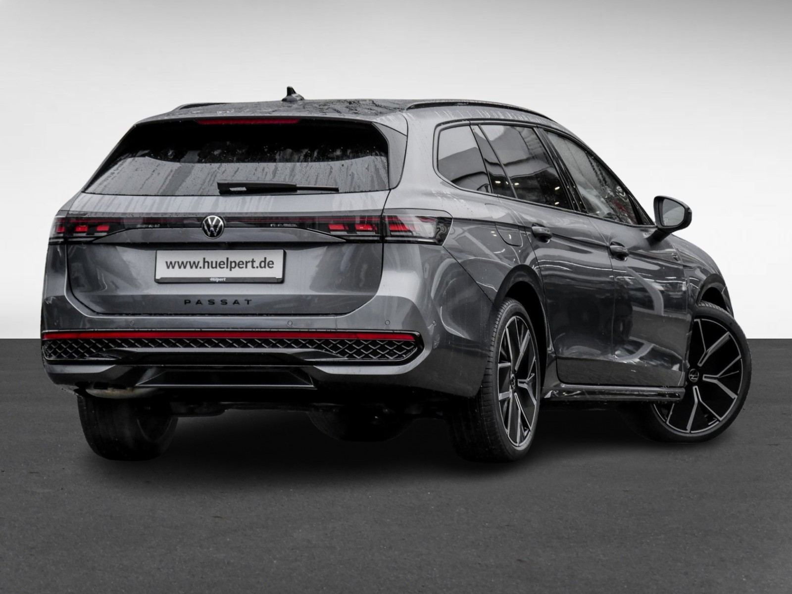 Volkswagen Passat Variant 2.0 R-LINE 4X4 NEUESMODELL AHK 19Z