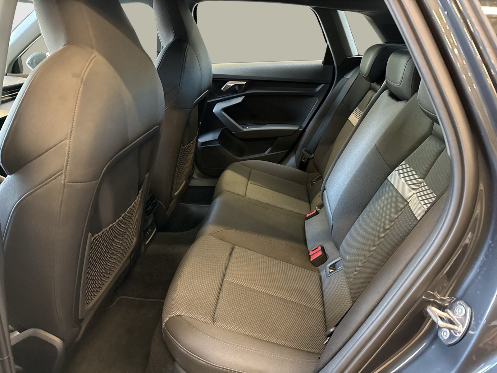 Audi A3 Sportback 40 HYBRID advanced AHK CAM ACC NAVI+