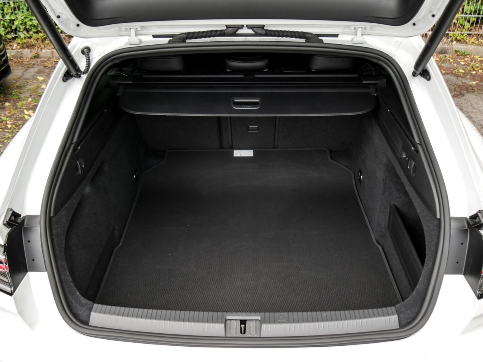 Volkswagen Arteon Shooting Brake 2.0 R-LINE 4X4 AHK ACC 19Z