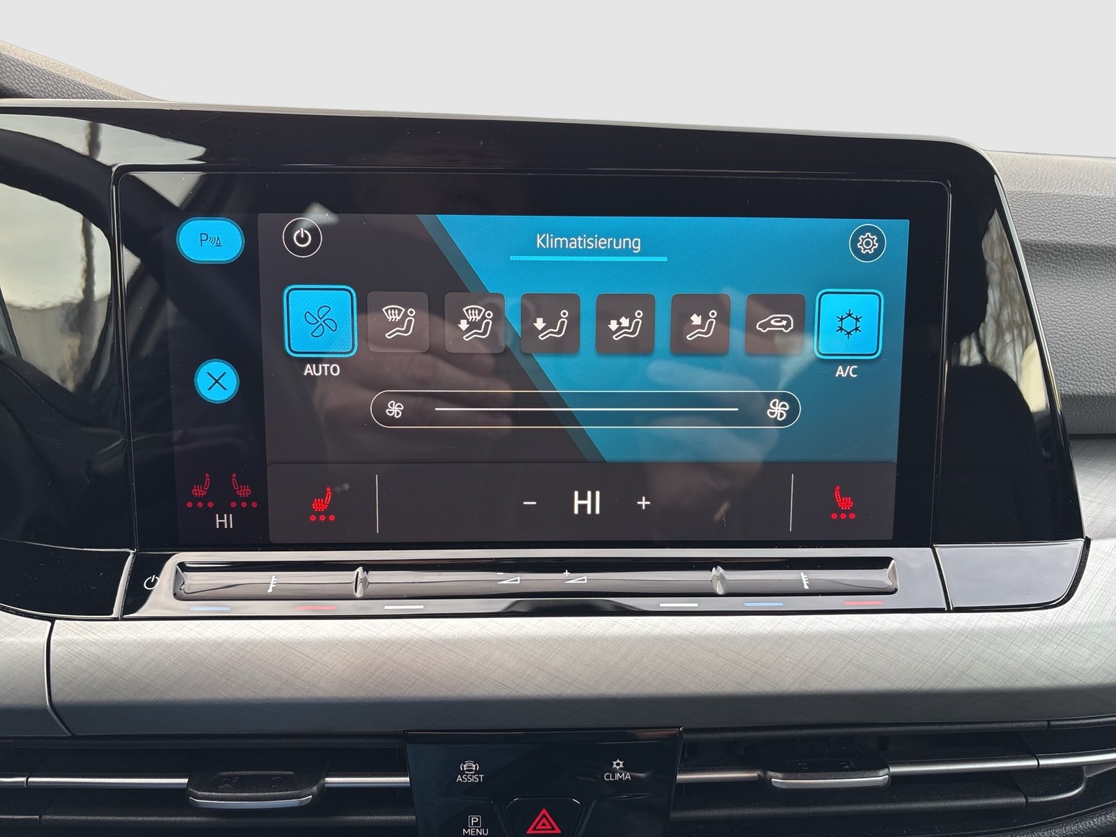 Volkswagen Golf 1.5 Life SITZHEIZUNG KAMERA AHK CARPLAY