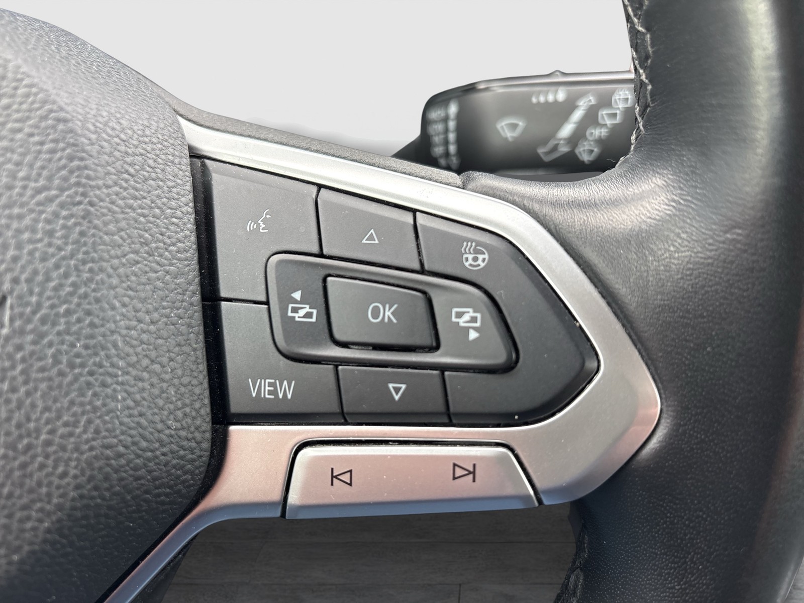 Volkswagen Golf 1.5 Life SITZHEIZUNG KAMERA AHK CARPLAY