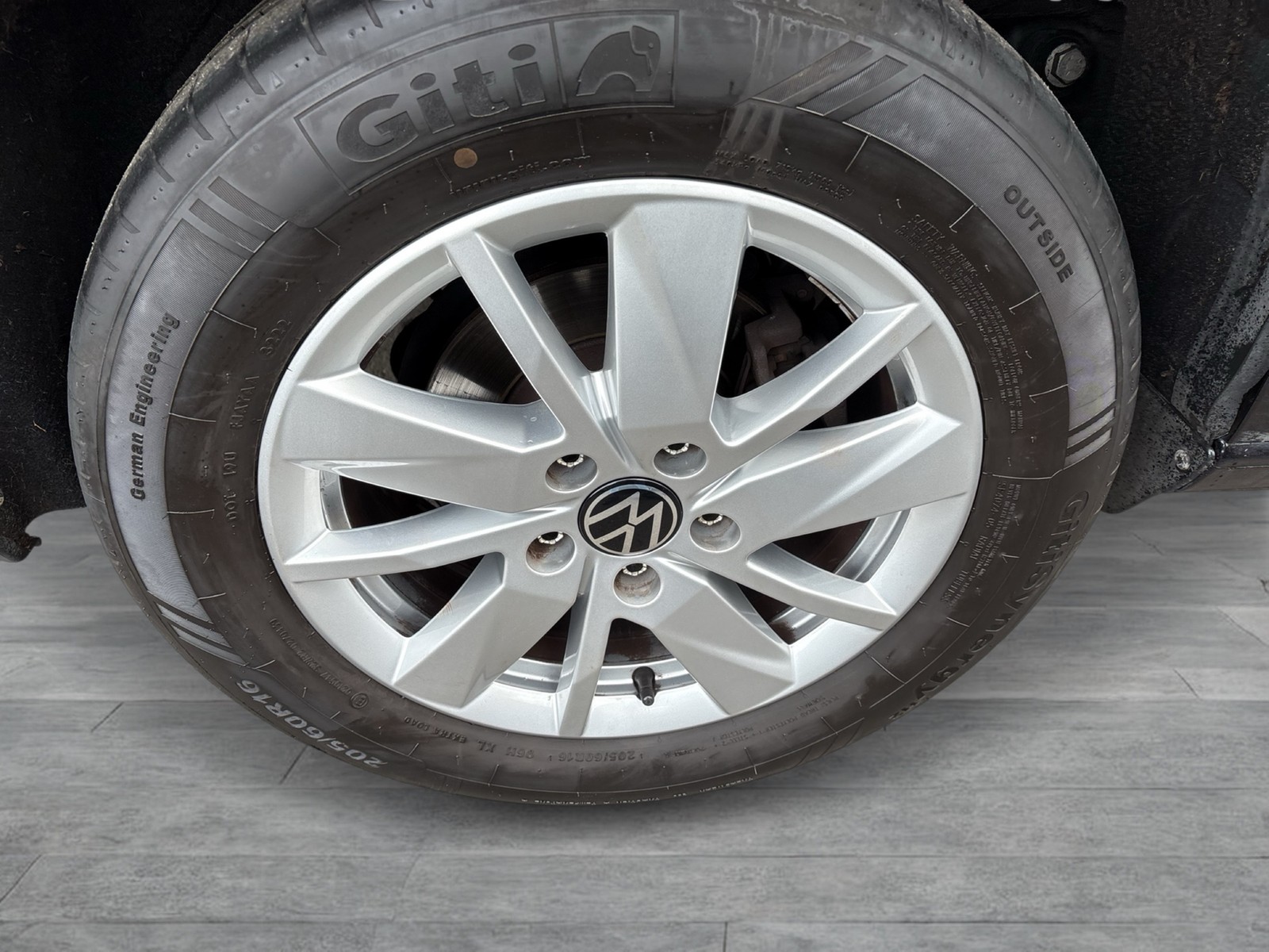 Volkswagen Caddy 1.5 Kombi NAVI ALU SITZHEIZ. EINPARKHILFE