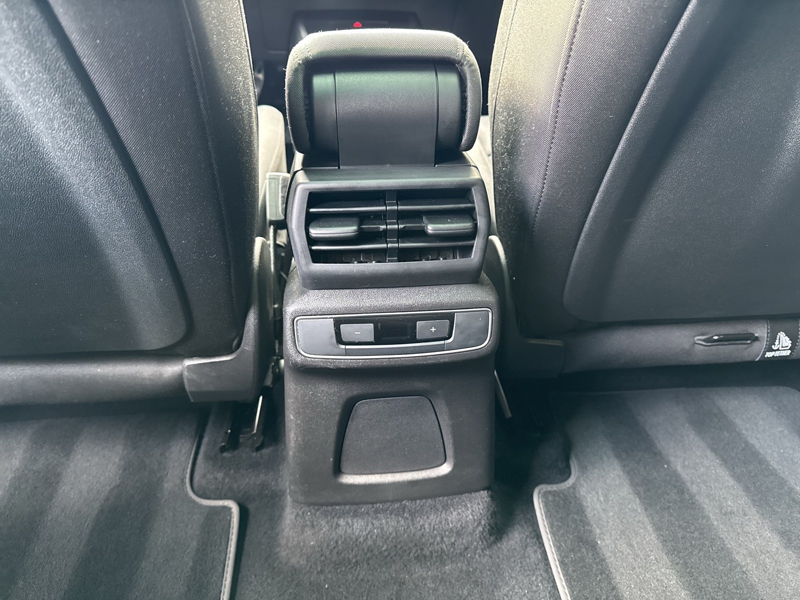 Audi Q4 e-tron Sportback 40 S LINE PANO KAMERA ALU20