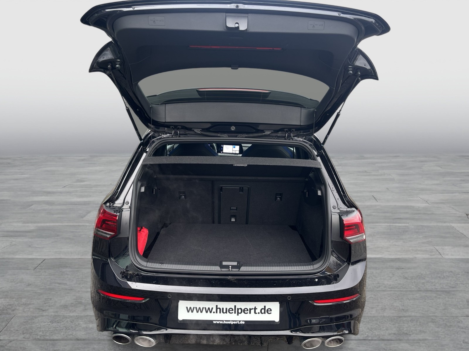 Volkswagen Golf VIII 2.0 R PANO 4X4 ACC ALU19" LED+