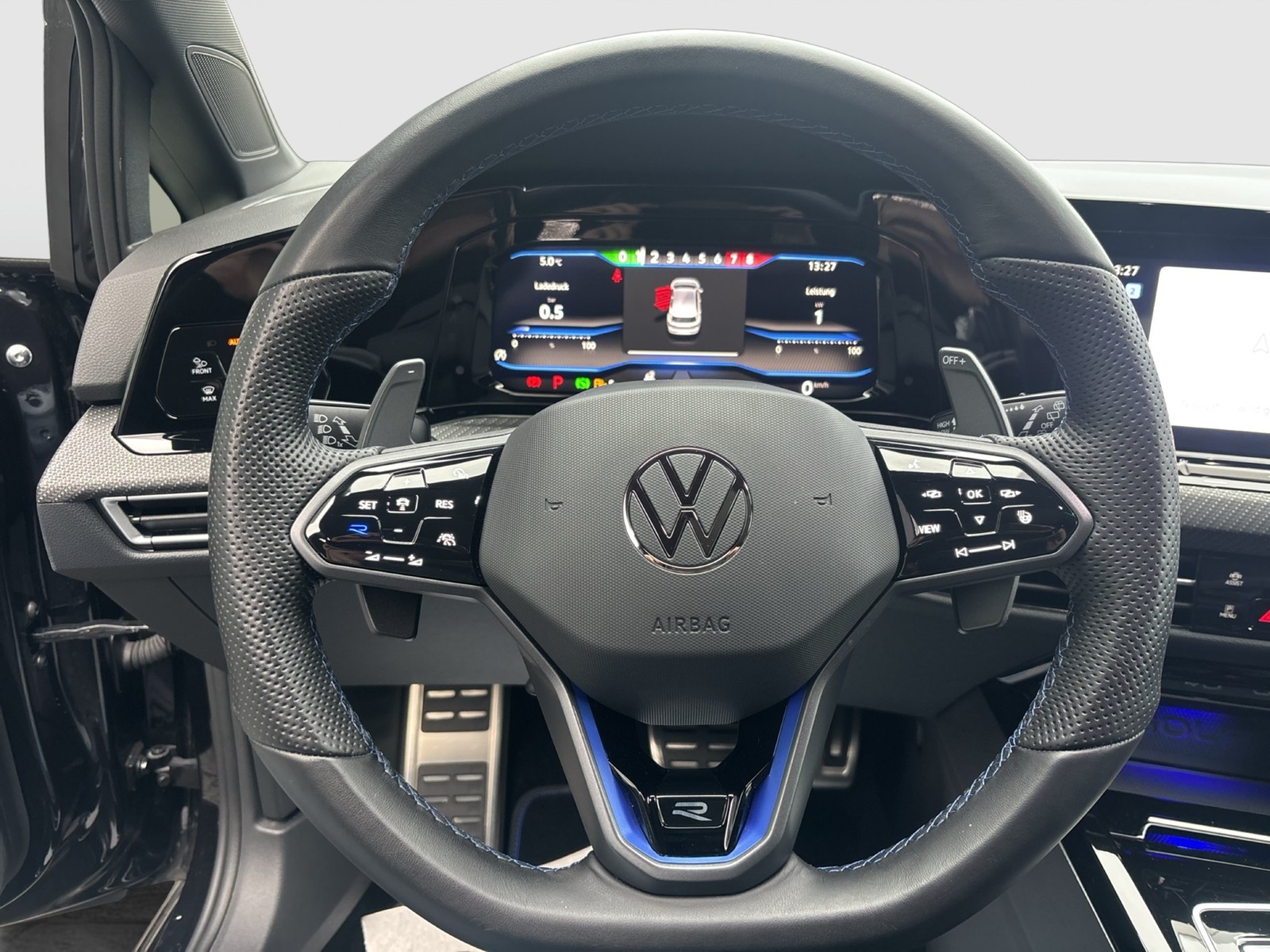 Volkswagen Golf VIII 2.0 R PANO 4X4 ACC ALU19" LED+