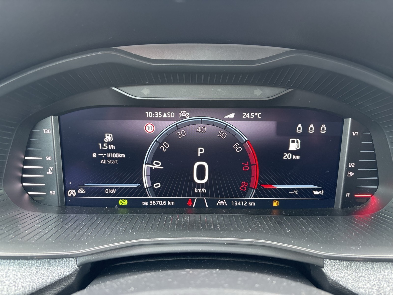 Skoda Kamiq 1.5 SELECTION CAM ACC NAVI CARPLAY SITZHZ.