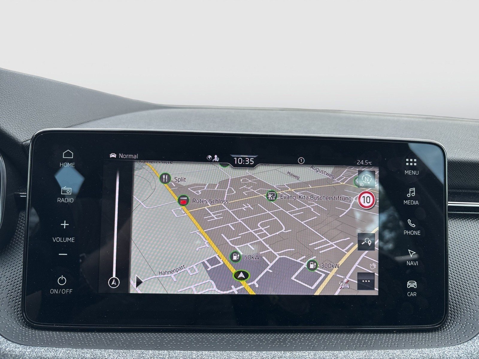 Skoda Kamiq 1.5 SELECTION CAM ACC NAVI CARPLAY SITZHZ.