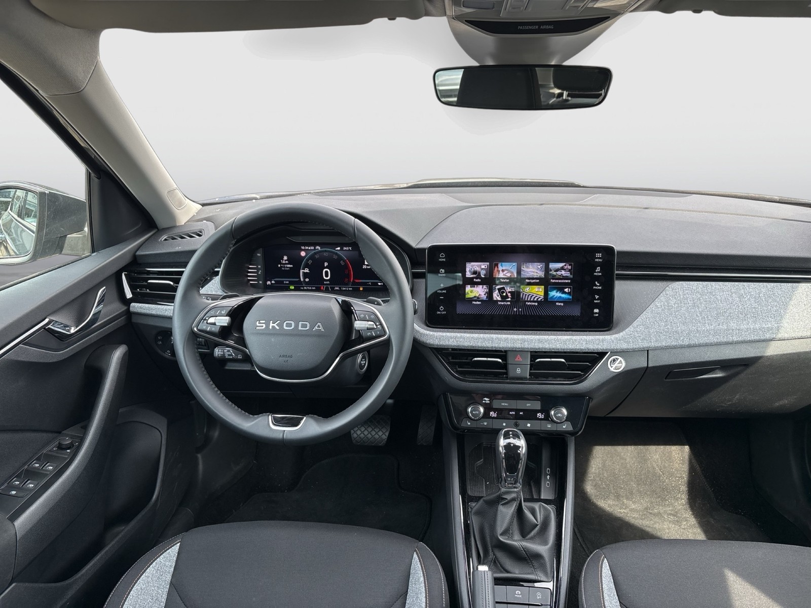 Skoda Kamiq 1.5 SELECTION CAM ACC NAVI CARPLAY SITZHZ.