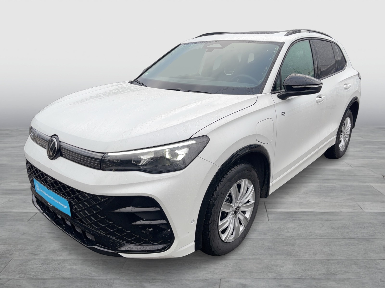 Volkswagen Tiguan 1.5 HYBRID R-LINE NEUES MODELL PANO AHK