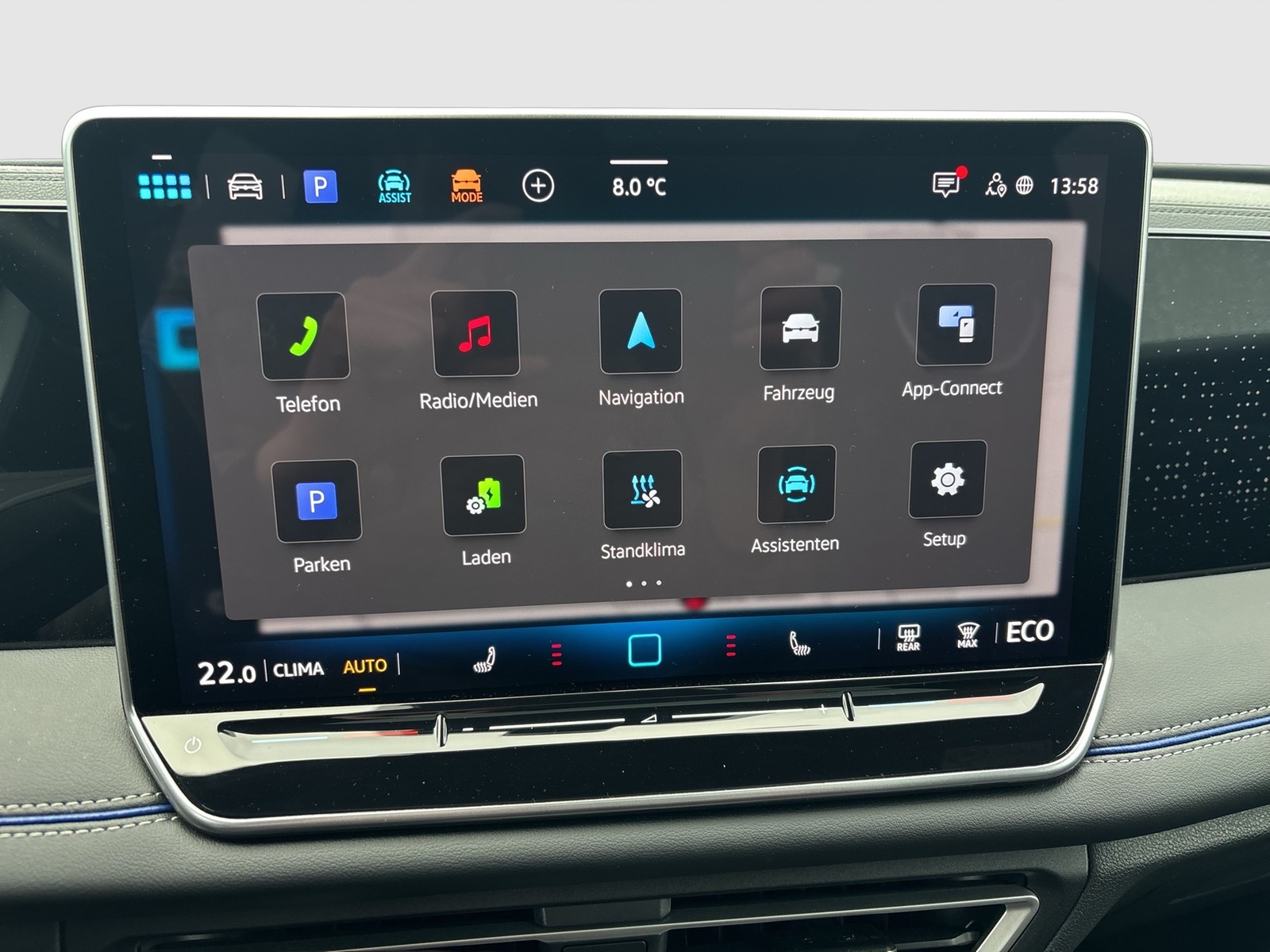 Volkswagen Tiguan 1.5 HYBRID R-LINE PANO AHK 360CAM LM19