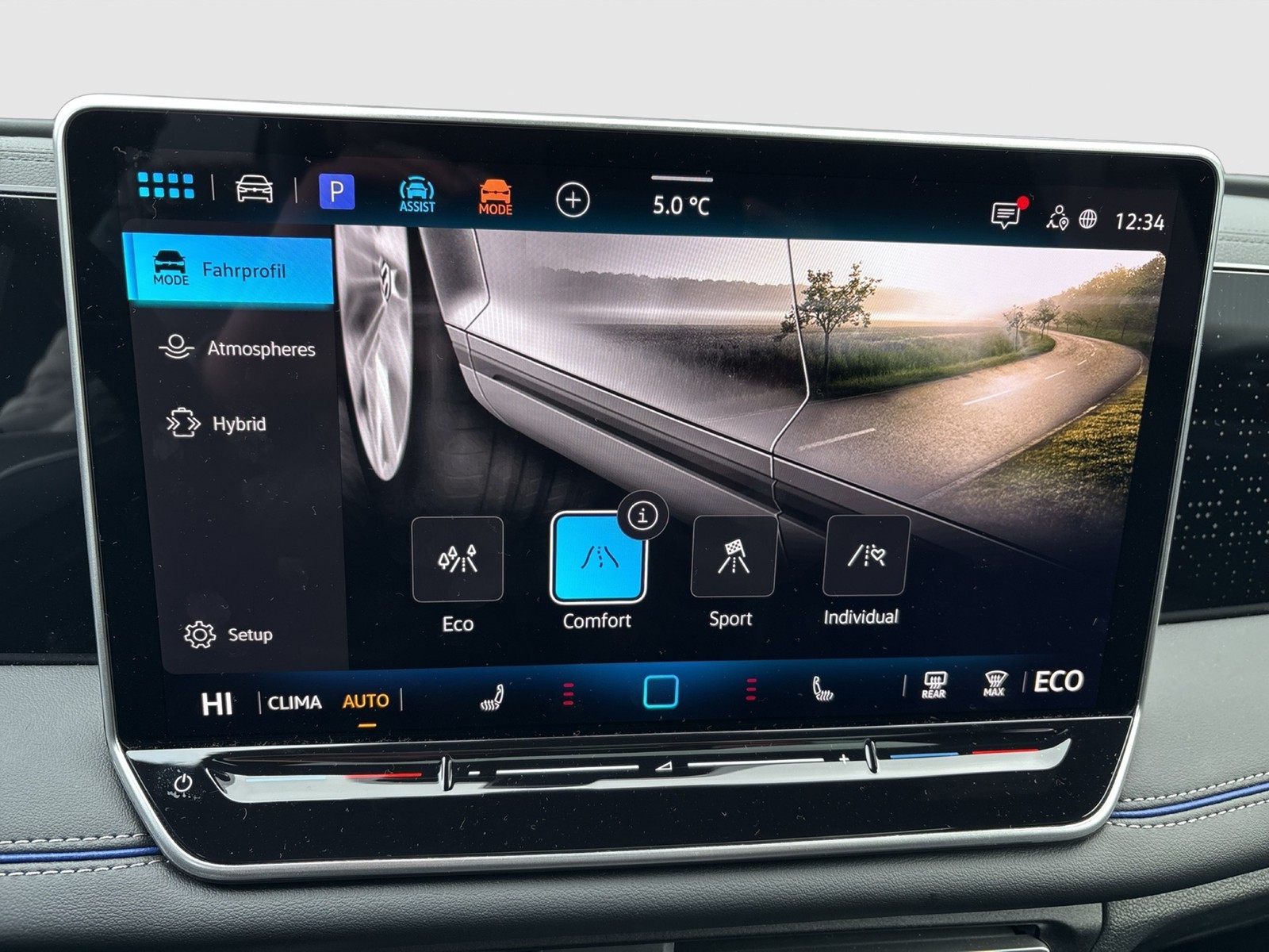 Volkswagen Tiguan 1.5 HYBRID R-LINE PANO AHK 360CAM LM19