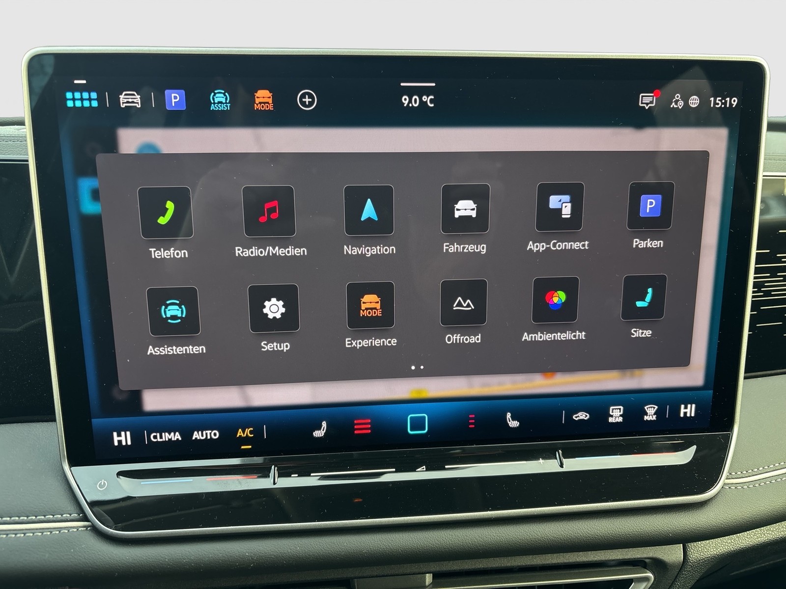 Volkswagen Tiguan 2.0 ELEGANCE 4X4 NEUES MODELL AHK 360°CAM