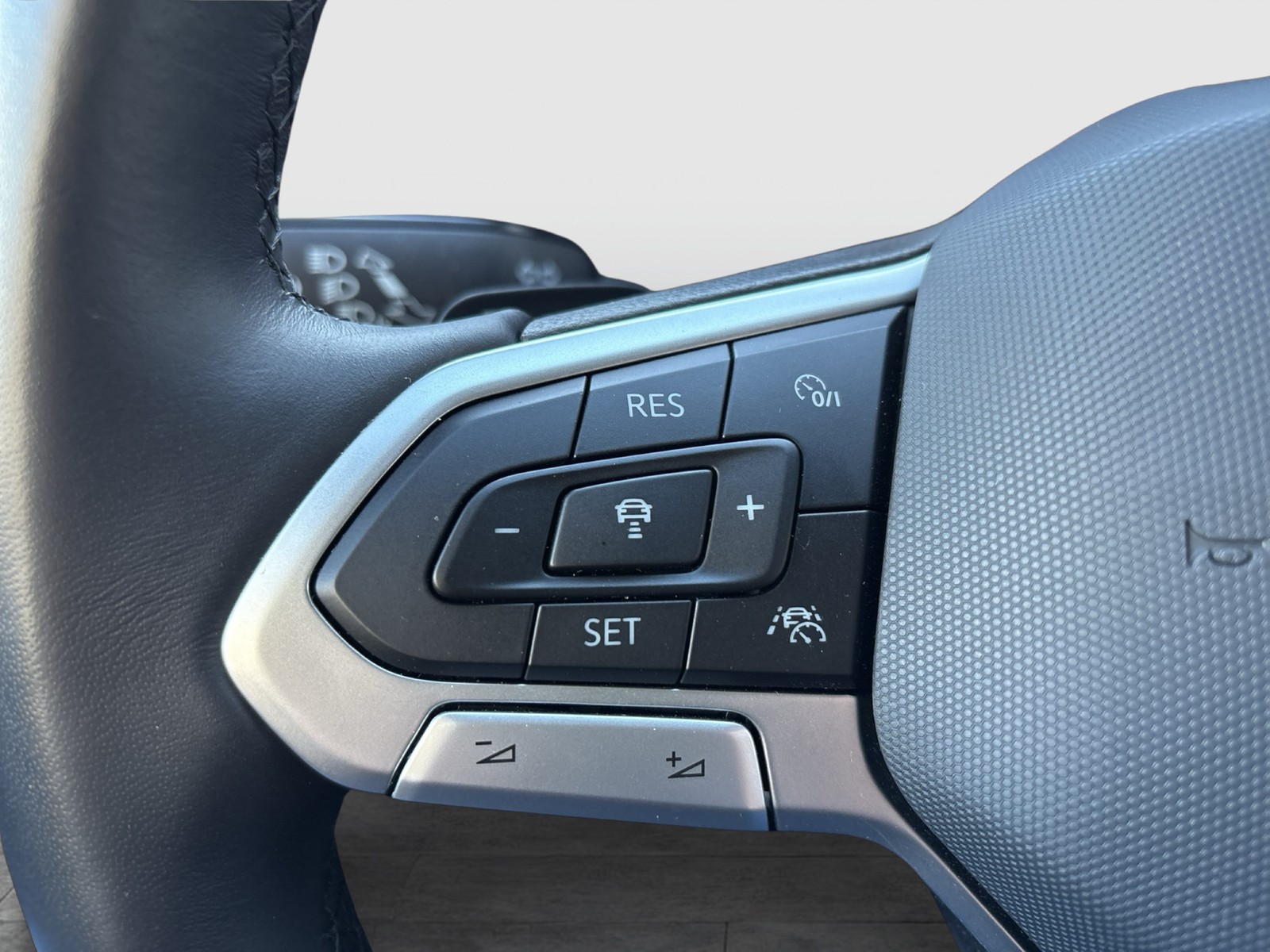 Volkswagen Taigo 1.5 LIFE ACC CARPLAY LM17 SITZHEIZUNG LED