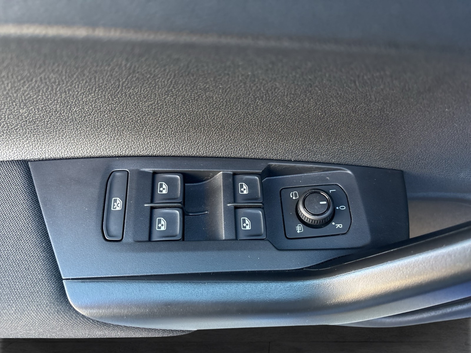 Volkswagen Taigo 1.5 LIFE ACC CARPLAY LM17 SITZHEIZUNG LED