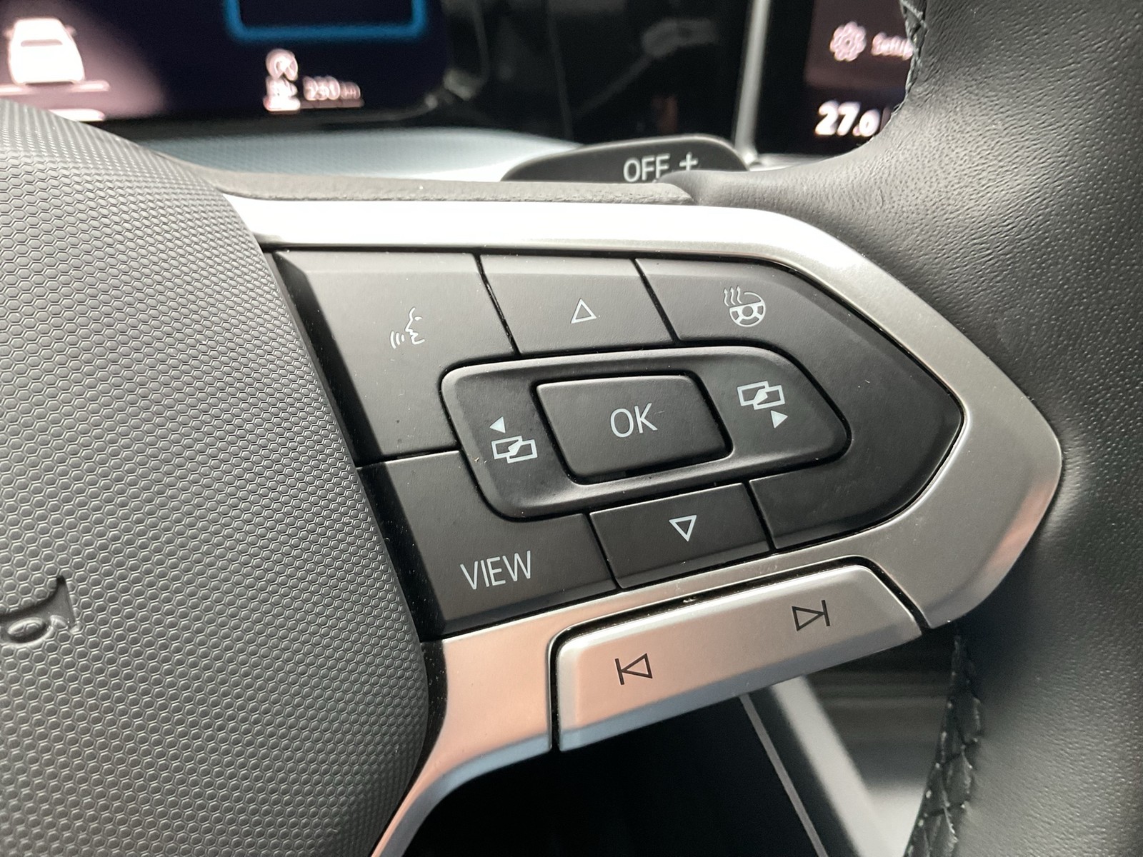 Volkswagen Golf Variant VIII 2.0 GOAL FACELIFT CAM CARPLAY