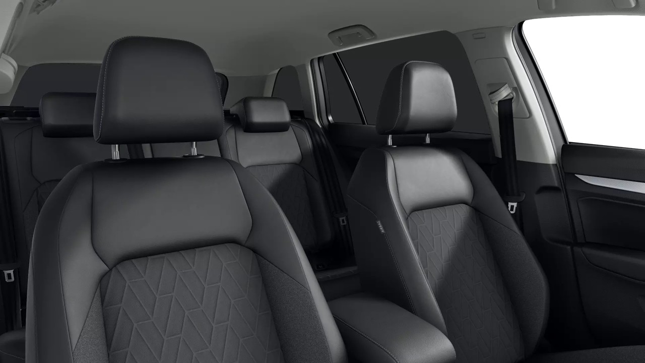 Volkswagen Golf Variant VIII 2.0 GOAL FACELIFT CAM CARPLAY