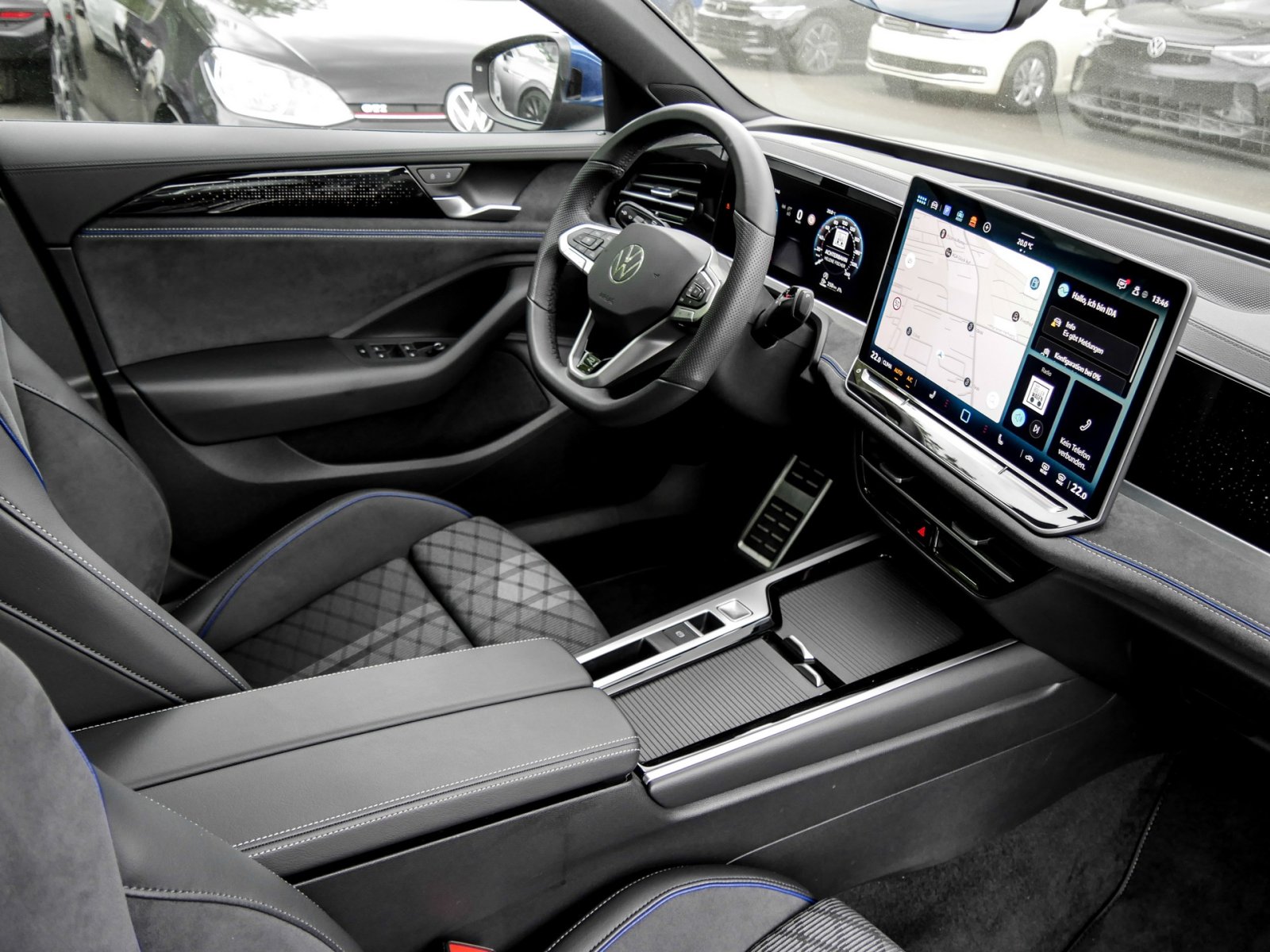 Volkswagen Passat Variant 2.0 R-LINE 4X4 NEUES MODELL PANO