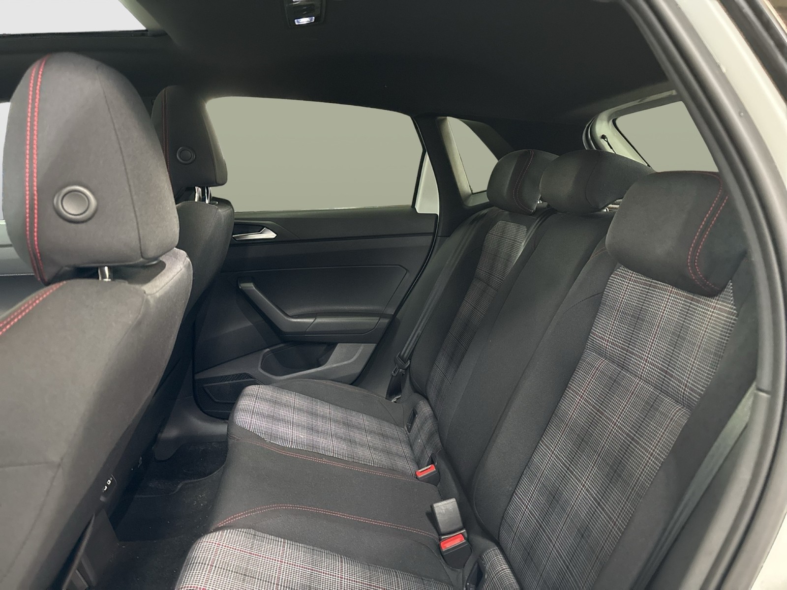 Volkswagen Polo 2.0 GTI PANO CAM LM18 MATRIX CARPLAY DAB+